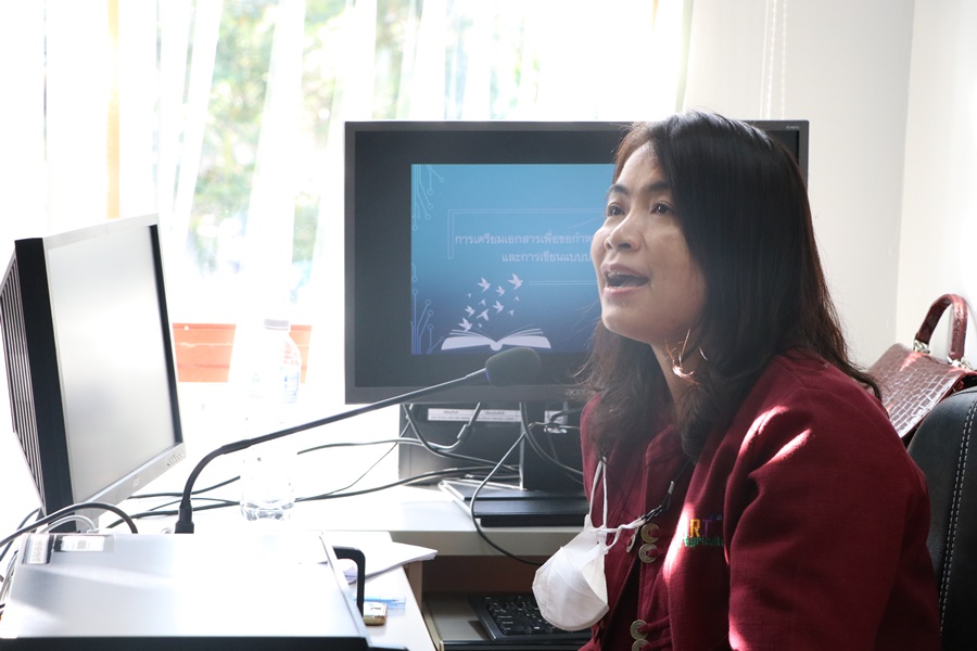 คณะรัฐศาสตร์และสังคมศาสตร์ มหาวิทยาลัยพะเยา จัดโครงการ เทคนิคการเขียนประเมินค่างาน (กิจกรรมที่ 1) ในหัวข้อ องค์ประกอบและเทคนิคในการเขียนประเมินค่างาน