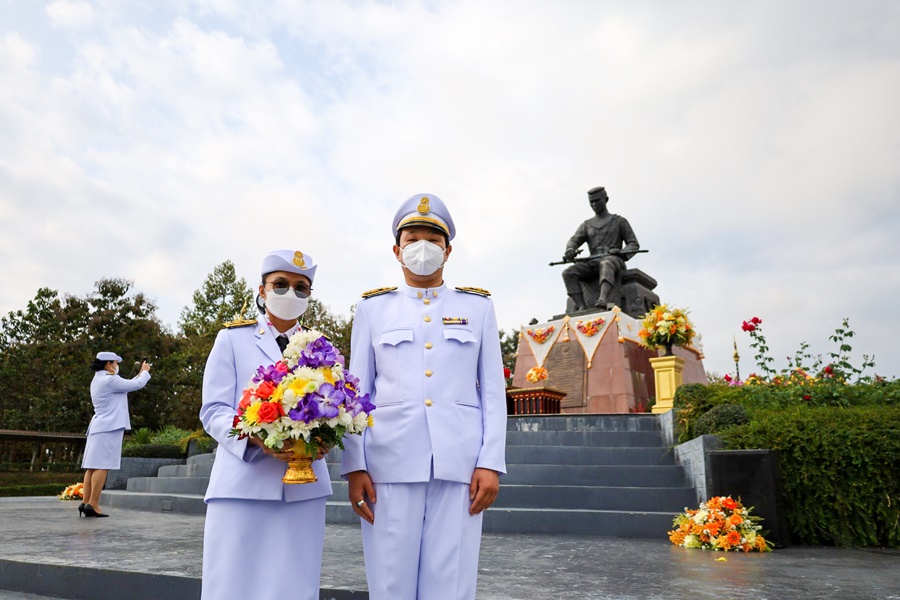 คณะรัฐศาสตร์และสังคมศาสตร์ มหาวิทยาลัยพะเยา เข้าร่วมพิธีวางพานพุ่มถวายราชสักการะ เนื่องในวันยุทธหัตถีสมเด็จพระนเรศวรมหาราช ประจำปี 2565