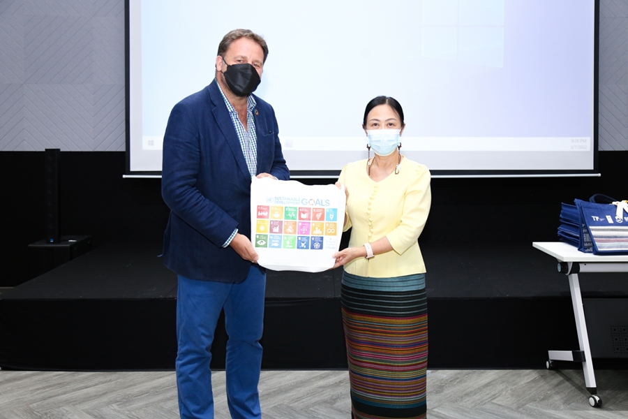 ประชุมหารือแนวทางความร่วมมือในการจัดกิจกรรมการพัฒนาเชิงพื้นที่ โดยคณะรัฐศาสตร์และสังคมศาสตร์ ร่วมกับห้องปฏิบัติการนโยบายประเทศไทย สำนักงานสภาพัฒนาการเศรษฐกิจและสังคมแห่งชาติ และโครงการพัฒนาแห่งสหประชาชาติ