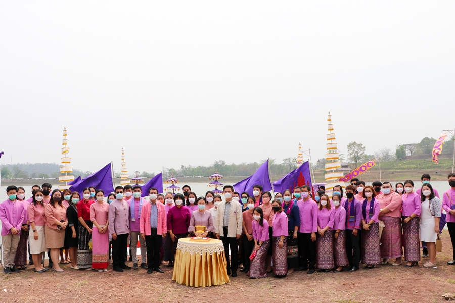 คณะรัฐศาสตร์และสังคมศาสตร์ ร่วมพิธีตักน้ำอ่างหลวง สรงองค์พระธาตุจอมทอง ประเพณีแห่ผ้าห่มพระธาตุจอมทอง 2565