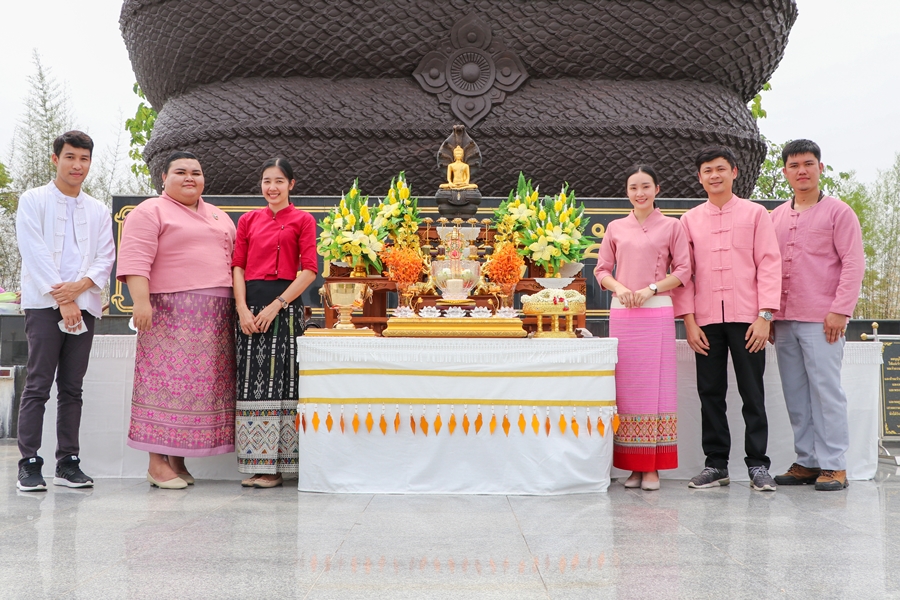 คณะรัฐศาสตร์และสังคมศาสตร์ ร่วมพิธีตักน้ำอ่างหลวง สรงองค์พระธาตุจอมทอง ประเพณีแห่ผ้าห่มพระธาตุจอมทอง 2565