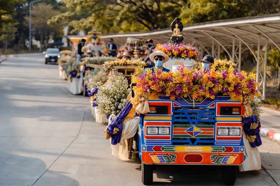 คณะรัฐศาสตร์และสังคมศาสตร์ มหาวิทยาลัยพะเยา ดำเนินโครงการประเพณีแห่ผ้าห่มพระธาตุจอมทอง ประจำปี 2565