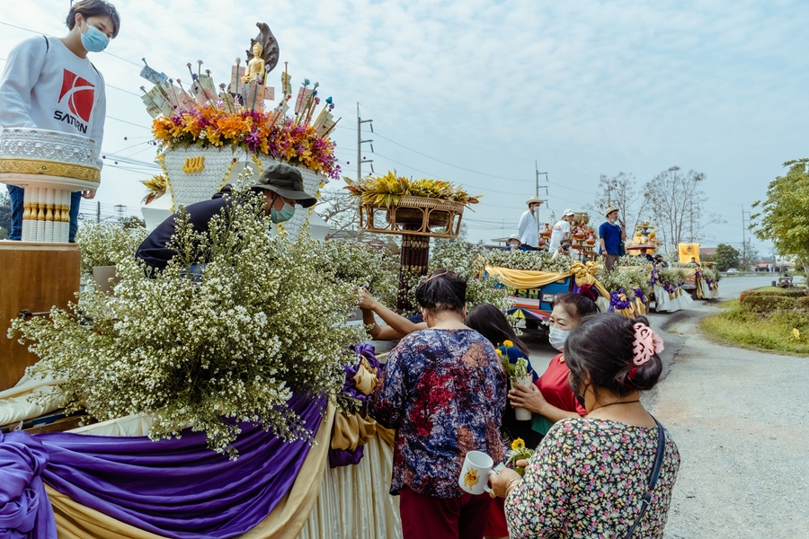 คณะรัฐศาสตร์และสังคมศาสตร์ มหาวิทยาลัยพะเยา ดำเนินโครงการประเพณีแห่ผ้าห่มพระธาตุจอมทอง ประจำปี 2565