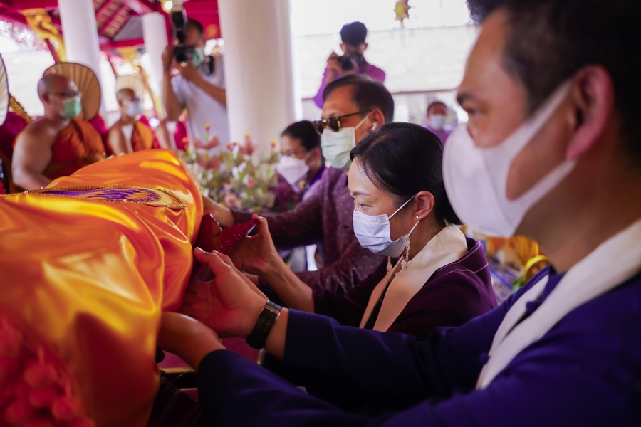 คณะรัฐศาสตร์และสังคมศาสตร์ มหาวิทยาลัยพะเยา ดำเนินโครงการประเพณีแห่ผ้าห่มพระธาตุจอมทอง ประจำปี 2565