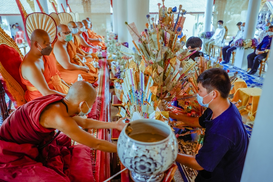 คณะรัฐศาสตร์และสังคมศาสตร์ มหาวิทยาลัยพะเยา ดำเนินโครงการประเพณีแห่ผ้าห่มพระธาตุจอมทอง ประจำปี 2565