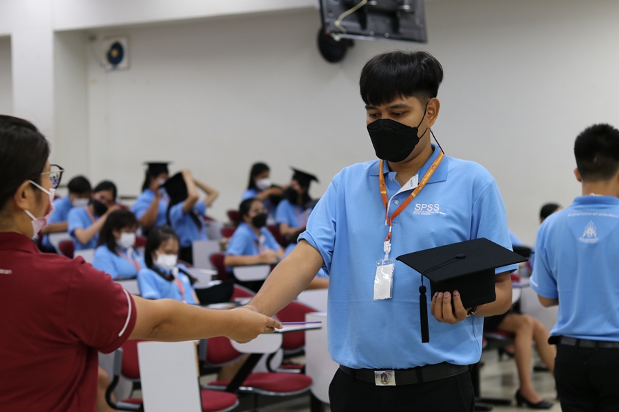 คณะรัฐศาสตร์และสังคมศาสตร์ ดำเนินการฝึกซ้อมและเตรียมความพร้อมเข้ารับพระราชทานปริญญาบัตร ประจำปีการศึกษา 2563