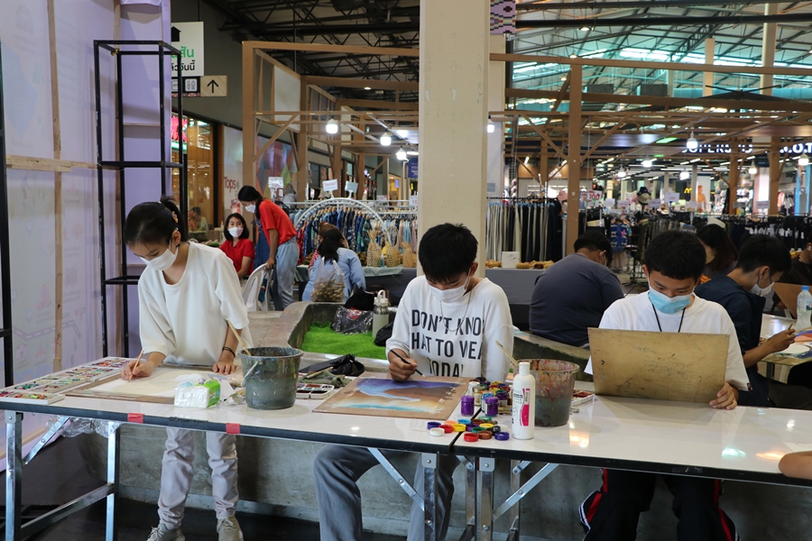 กิจกรรมแสดงผลงาน โครงการวิจัย “การเสริมสร้างศักยภาพในการเพิ่มมูลค่าผลิตภัณฑ์ชุมชนจากการแปลงทุนชุนชน ต.แม่อิง อ.ภูกามยาว จ.พะเยา