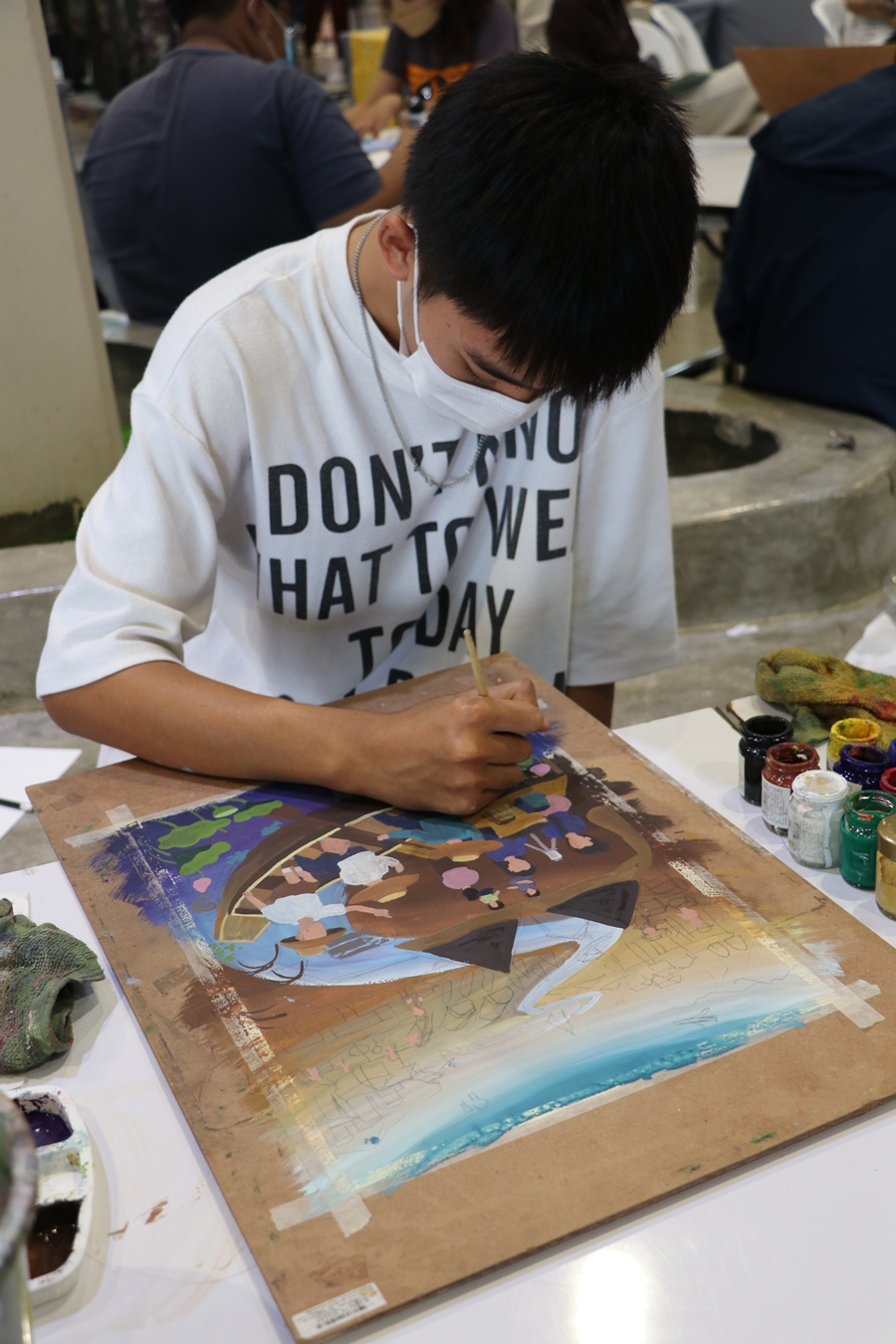 กิจกรรมแสดงผลงาน โครงการวิจัย “การเสริมสร้างศักยภาพในการเพิ่มมูลค่าผลิตภัณฑ์ชุมชนจากการแปลงทุนชุนชน ต.แม่อิง อ.ภูกามยาว จ.พะเยา