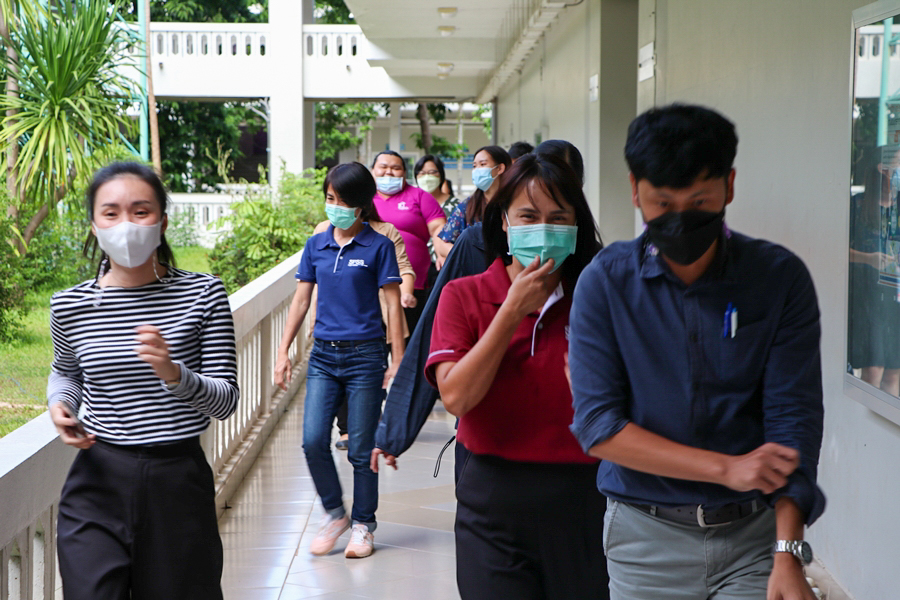 คณะรัฐศาสตร์และสังคมศาสตร์ มหาวิทยาลัยพะเยา ดำเนินการฝึกซ้อมดับเพลิงและฝึกซ้อมอพยพหนีไฟ - Health and Safety SPSS - ประจำปี 2565