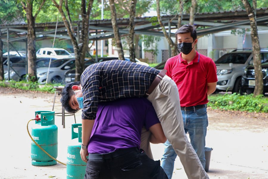 คณะรัฐศาสตร์และสังคมศาสตร์ มหาวิทยาลัยพะเยา ดำเนินการฝึกซ้อมดับเพลิงและฝึกซ้อมอพยพหนีไฟ - Health and Safety SPSS - ประจำปี 2565