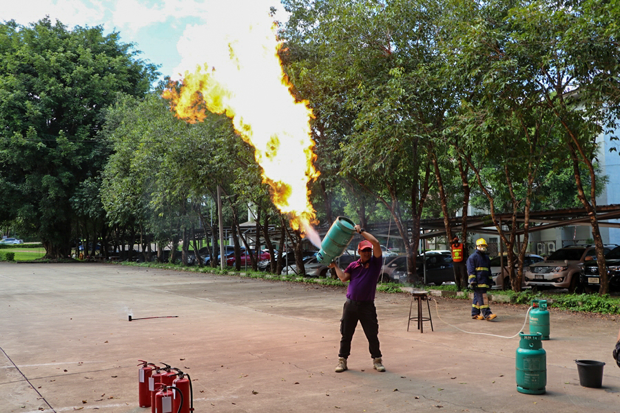 คณะรัฐศาสตร์และสังคมศาสตร์ มหาวิทยาลัยพะเยา ดำเนินการฝึกซ้อมดับเพลิงและฝึกซ้อมอพยพหนีไฟ - Health and Safety SPSS - ประจำปี 2565