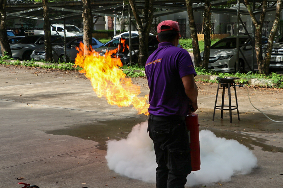 คณะรัฐศาสตร์และสังคมศาสตร์ มหาวิทยาลัยพะเยา ดำเนินการฝึกซ้อมดับเพลิงและฝึกซ้อมอพยพหนีไฟ - Health and Safety SPSS - ประจำปี 2565