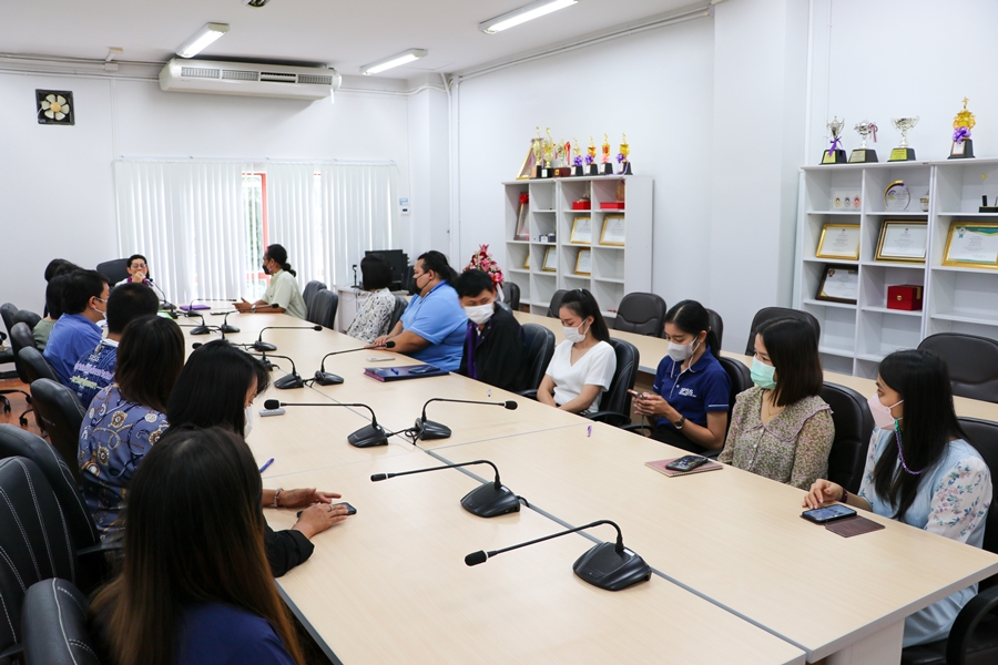 ส่งมอบงานเพื่อการพัฒนาต่อ : ส่งมอบงานคณบดีท่านใหม่ คณะรัฐศาสตร์และสังคมศาสตร์ มหาวิทยาลัยพะเยา (รศ.ดร.มนตรา พงษ์นิล)