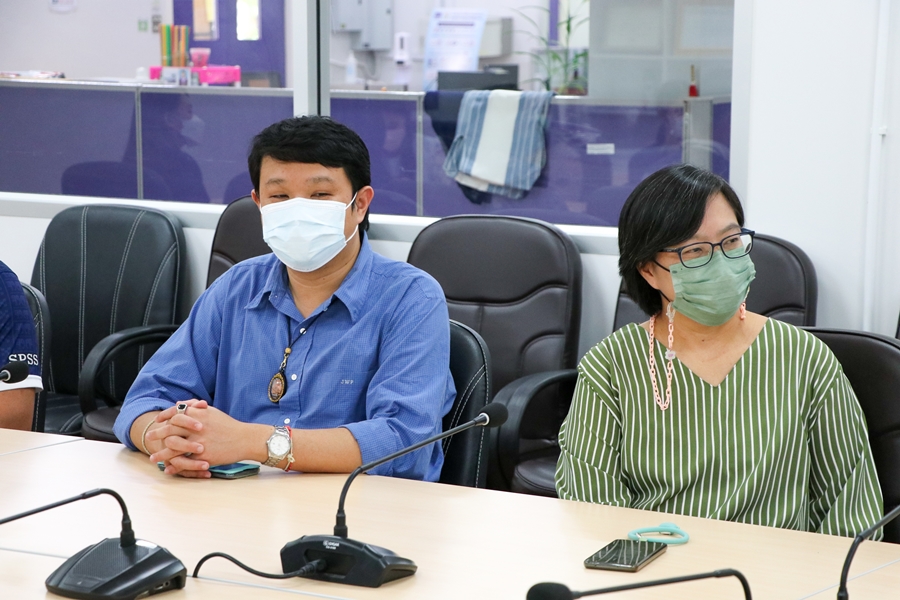 ส่งมอบงานเพื่อการพัฒนาต่อ : ส่งมอบงานคณบดีท่านใหม่ คณะรัฐศาสตร์และสังคมศาสตร์ มหาวิทยาลัยพะเยา (รศ.ดร.มนตรา พงษ์นิล)