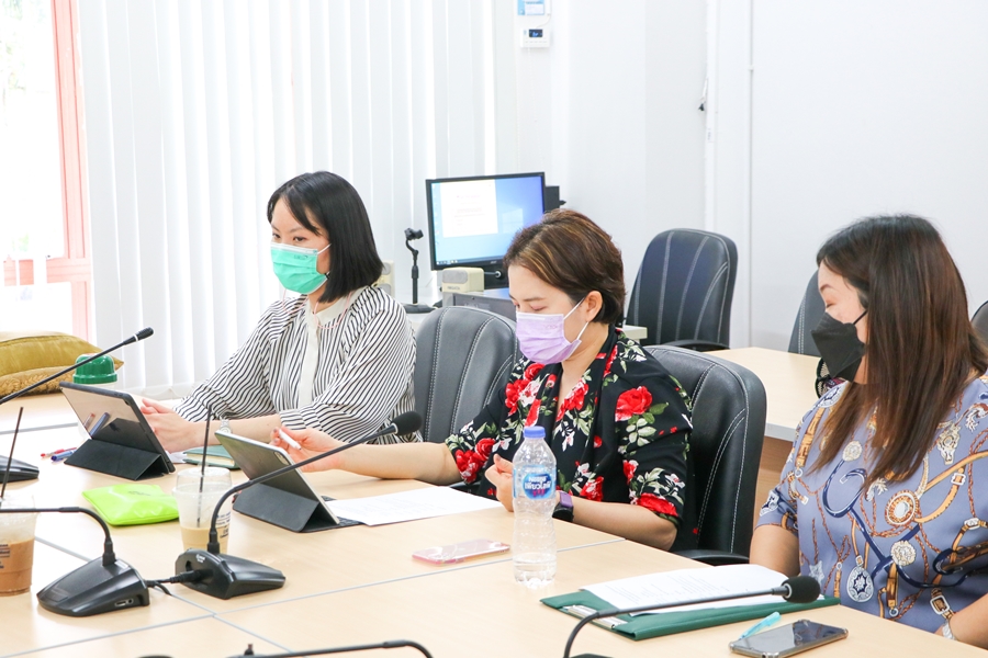 มุ่งเป้าสู่ รัฐพัฒน์นวัตกรเพื่อชุมชน คณะรัฐศาสตร์และสังคมศาสตร์ จัดประชุมบุคลากรสายสนับสนุน เพื่อทำความเข้าใจนโยบายในการพัฒนาคณะ