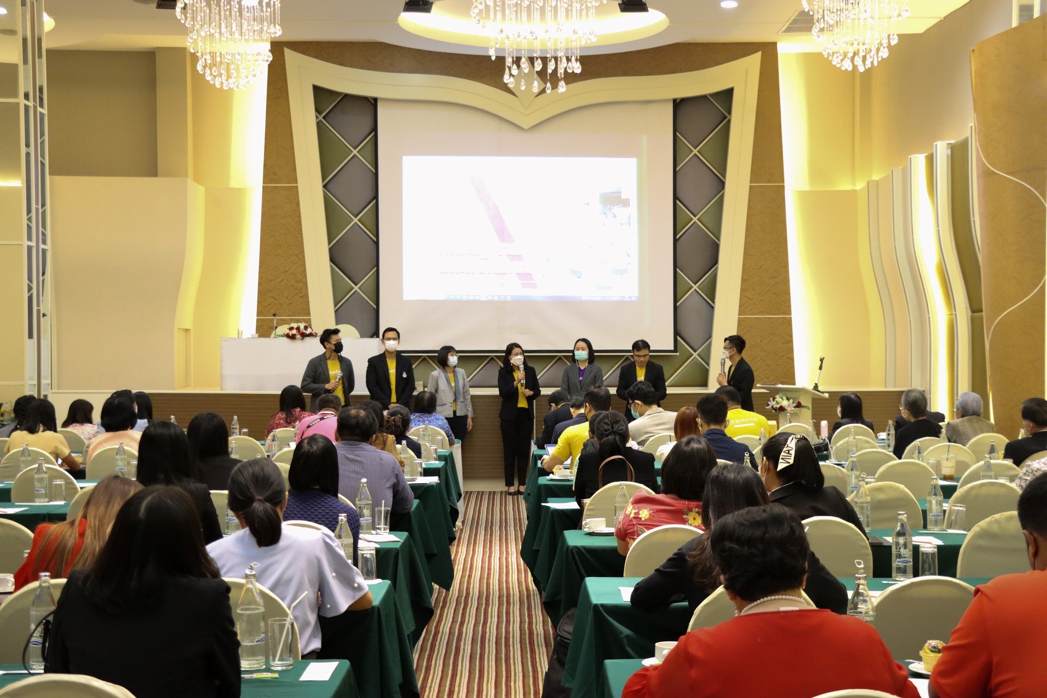 คณบดีคณะรัฐศาสตร์และสังคมศาสตร์ และรองคณบดี ร่วมโครงการผู้บริหารมหาวิทยาลัยพะเยาพบผู้บริหารสถานศึกษาและแนะแนวสัญจร ประจำปีการศึกษา 2566