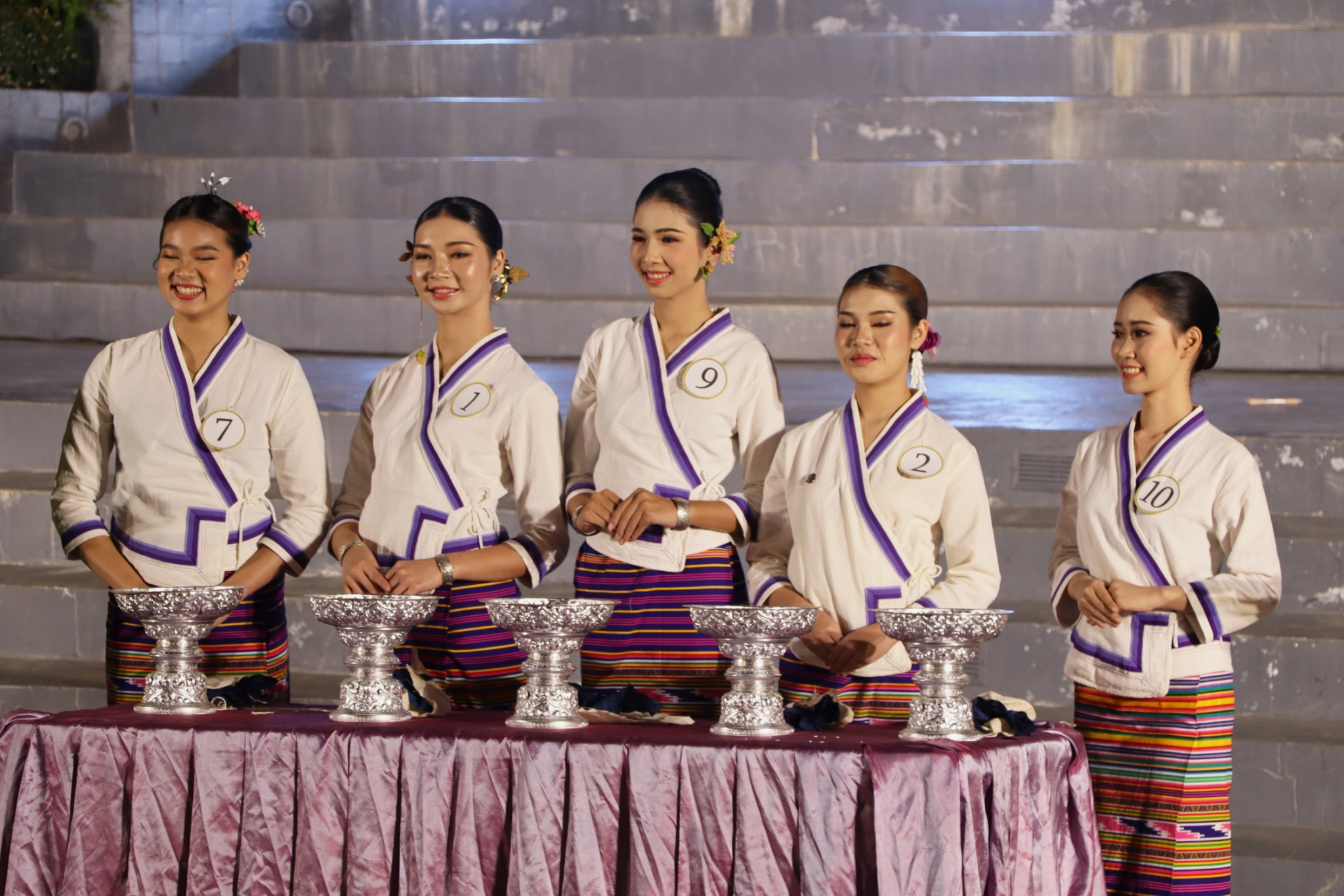 คณะรัฐศาสตร์และสังคมศาสตร์ร่วมสืบสานวัฒนธรรม ตานข้าวใหม่ใส่บาตรหลวง “กว๊านพะเยาสายน้ำแห่งชีวิต ตานข้าวทิพย์พระเจ้าตนหลวง