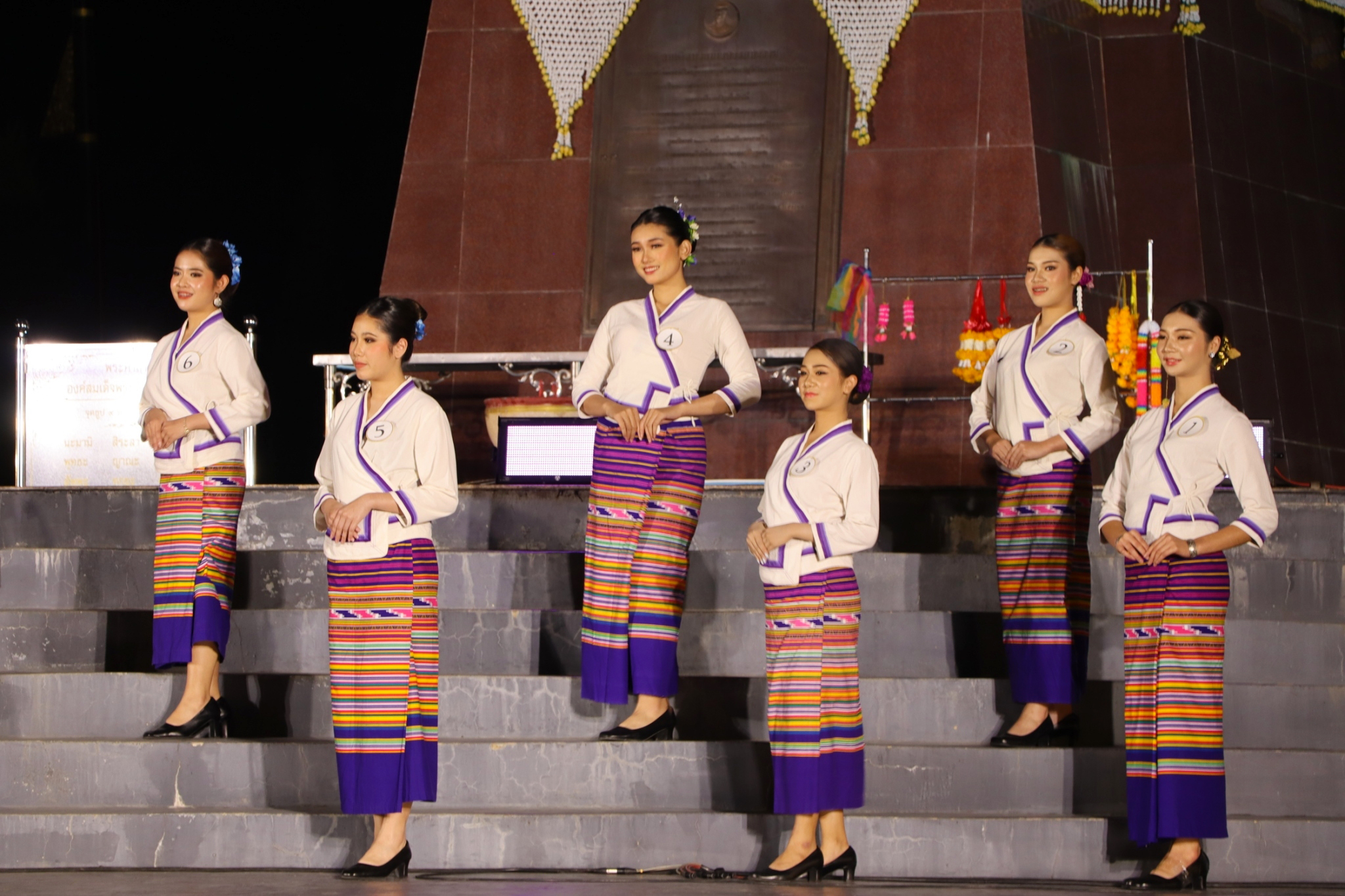 คณะรัฐศาสตร์และสังคมศาสตร์ร่วมสืบสานวัฒนธรรม ตานข้าวใหม่ใส่บาตรหลวง “กว๊านพะเยาสายน้ำแห่งชีวิต ตานข้าวทิพย์พระเจ้าตนหลวง