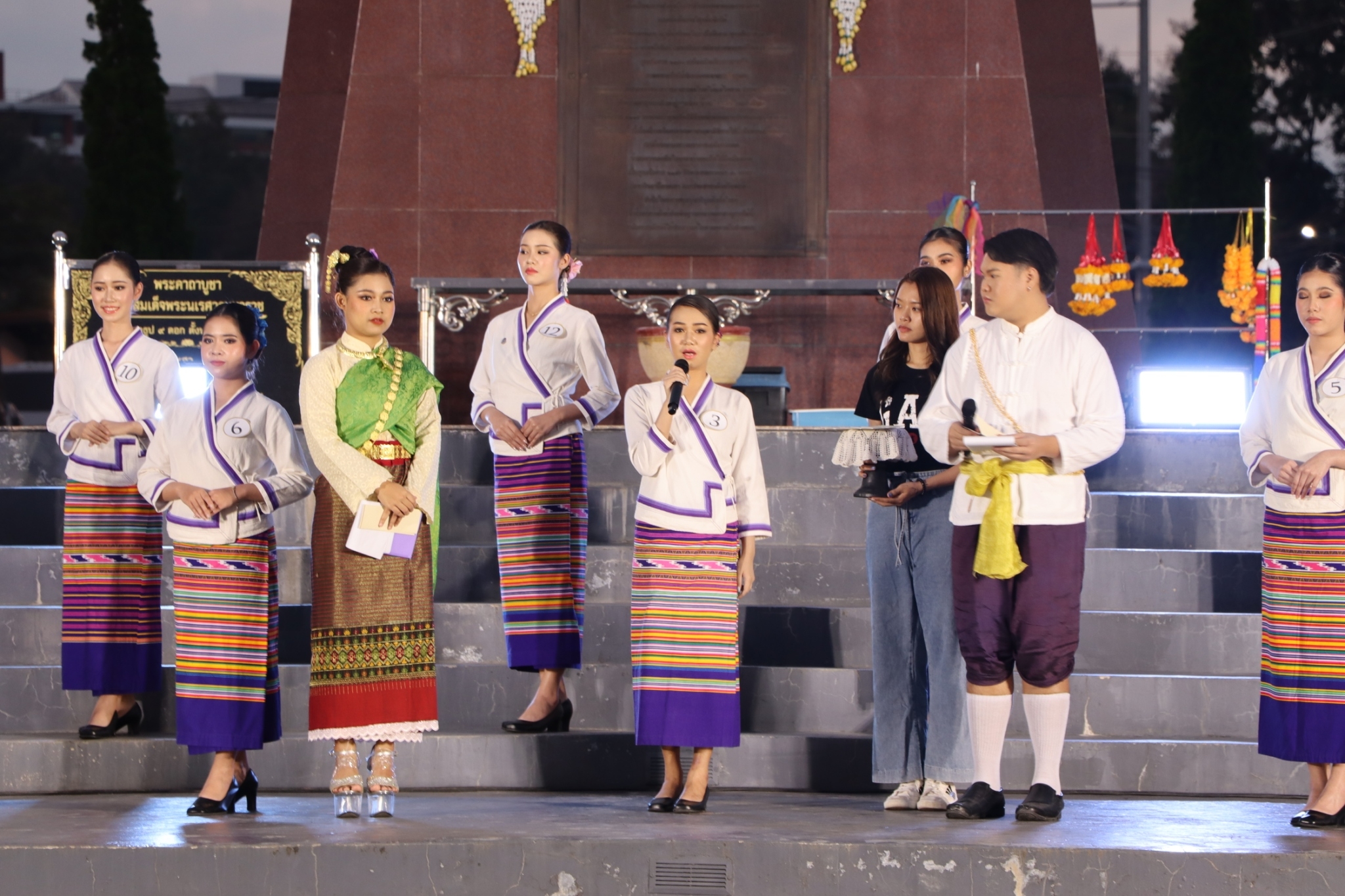 คณะรัฐศาสตร์และสังคมศาสตร์ร่วมสืบสานวัฒนธรรม ตานข้าวใหม่ใส่บาตรหลวง “กว๊านพะเยาสายน้ำแห่งชีวิต ตานข้าวทิพย์พระเจ้าตนหลวง
