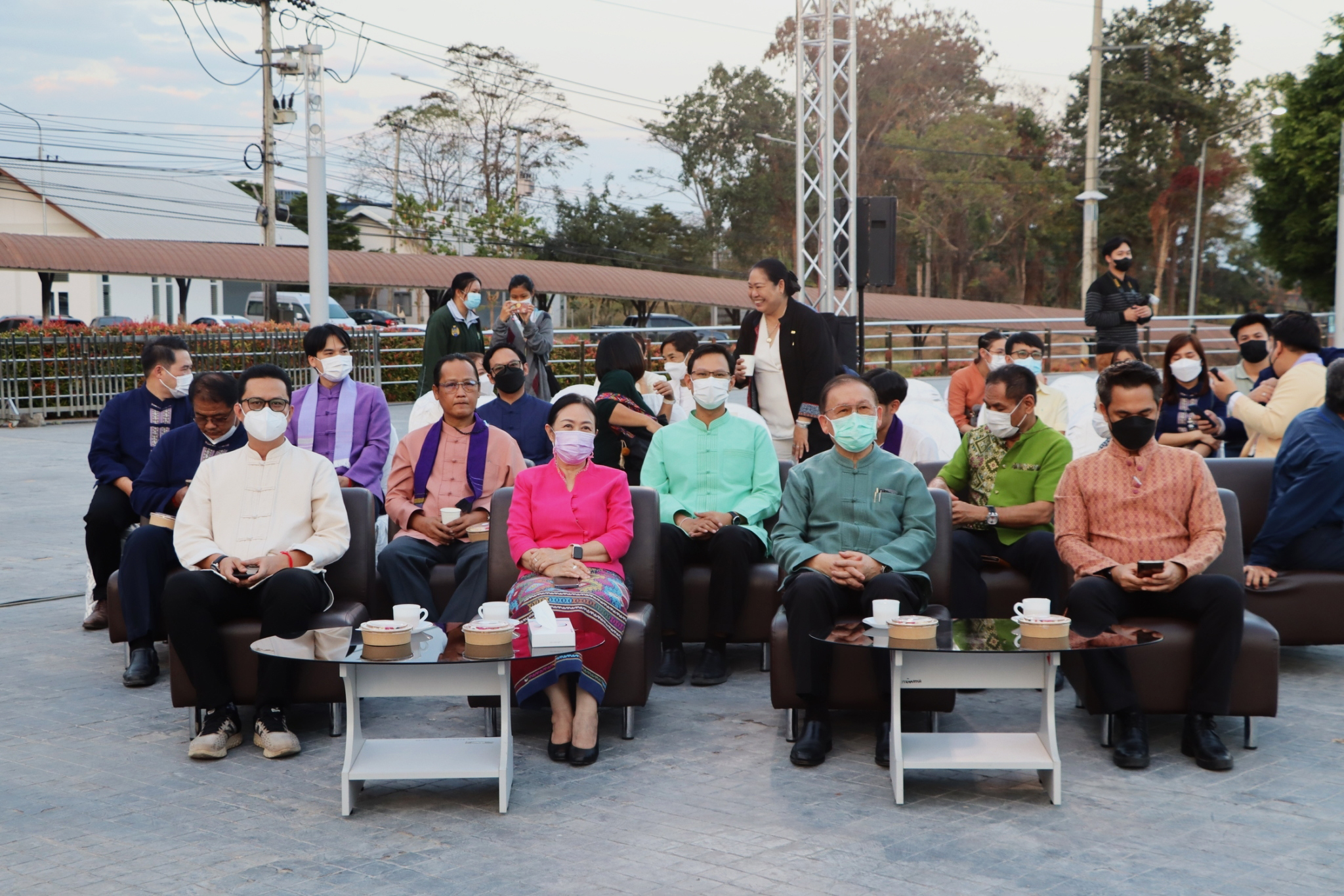 คณะรัฐศาสตร์และสังคมศาสตร์ร่วมสืบสานวัฒนธรรม ตานข้าวใหม่ใส่บาตรหลวง “กว๊านพะเยาสายน้ำแห่งชีวิต ตานข้าวทิพย์พระเจ้าตนหลวง