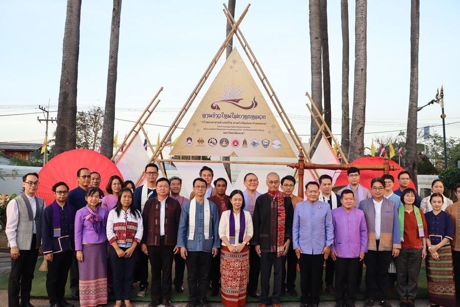 คณะรัฐศาสตร์และสังคมศาสตร์ร่วมกิจกรรมการกวนข้าวทิพย์ ตานข้าวใหม่ใส่บาตรหลวง ประจำปี 2566 ในวันพฤหัสบดี ที่ 5 มกราคม 2566 เวลา 16.00 น.