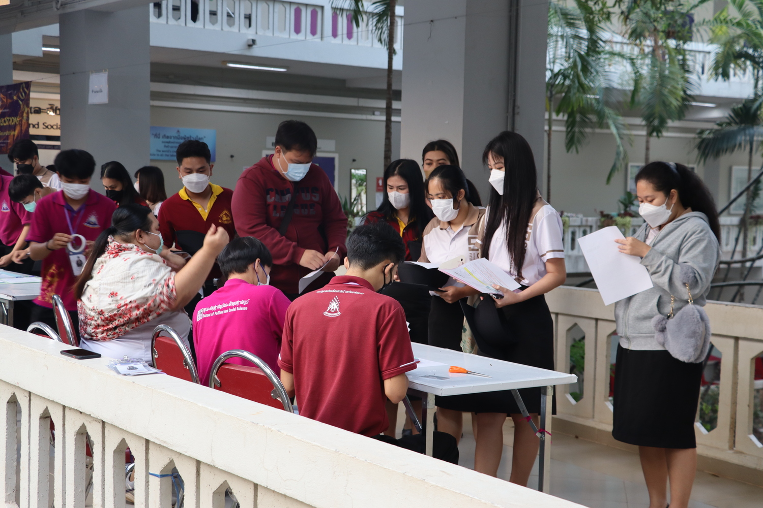 คณะรัฐศาสตร์และสังคมศาสตร์ขอแสดงความยินดีกับบัณฑิต มหาบัณฑิต คณะรัฐศาสตร์และสังคมศาสตร์ในได้เข้าร่วมฝึกซ้อมย่อย ฝึกซ้อมใหญ่และเข้าพิธีรับมอบปริญญาบัตร ปีการศึกษา 2564