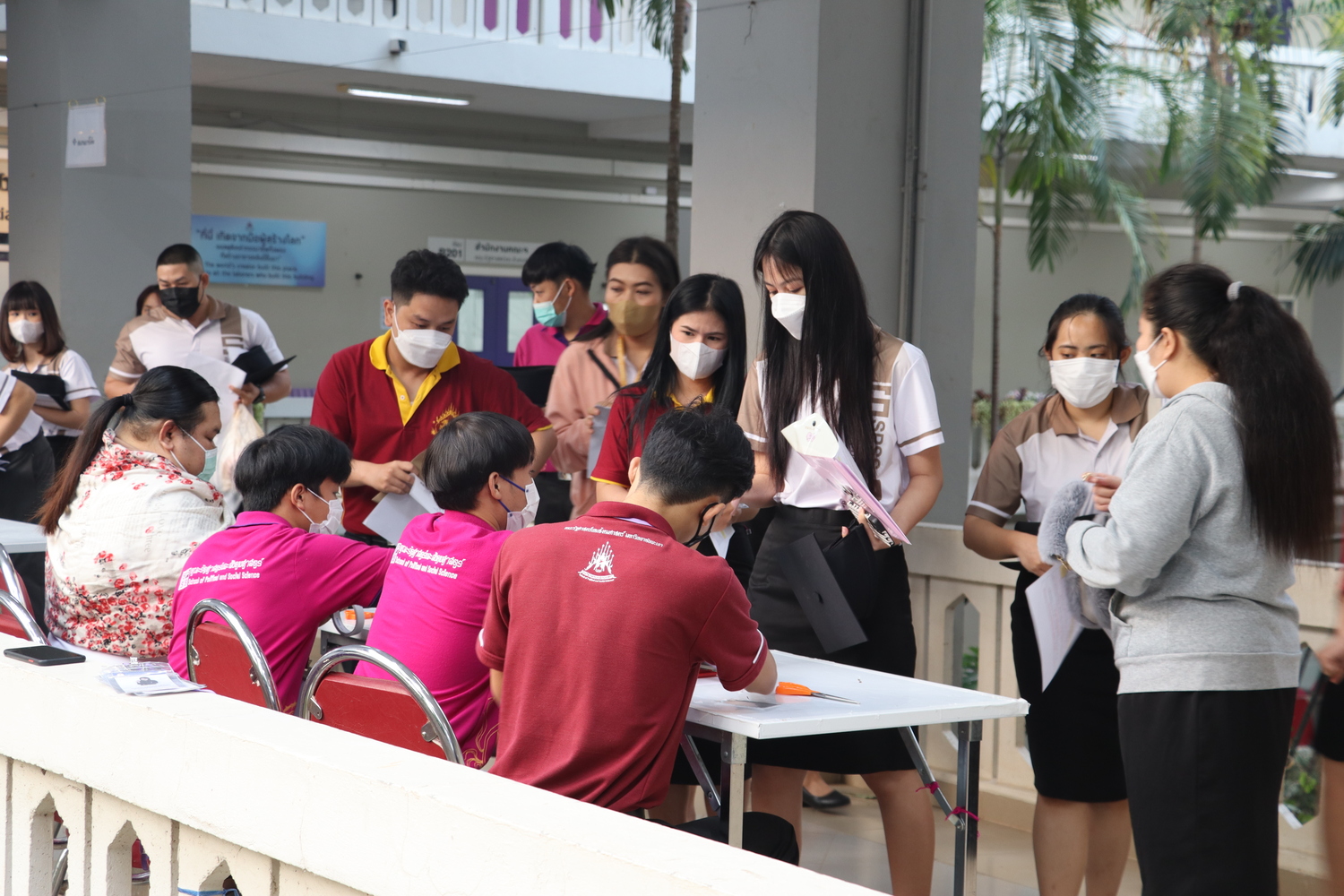 คณะรัฐศาสตร์และสังคมศาสตร์ขอแสดงความยินดีกับบัณฑิต มหาบัณฑิต คณะรัฐศาสตร์และสังคมศาสตร์ในได้เข้าร่วมฝึกซ้อมย่อย ฝึกซ้อมใหญ่และเข้าพิธีรับมอบปริญญาบัตร ปีการศึกษา 2564