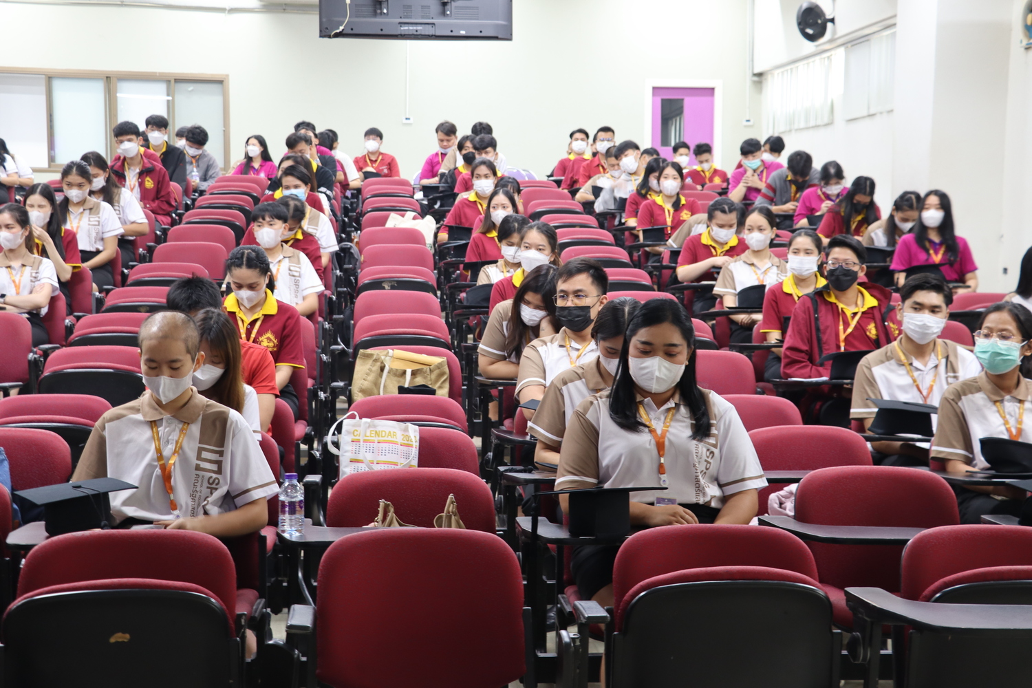 คณะรัฐศาสตร์และสังคมศาสตร์ขอแสดงความยินดีกับบัณฑิต มหาบัณฑิต คณะรัฐศาสตร์และสังคมศาสตร์ในได้เข้าร่วมฝึกซ้อมย่อย ฝึกซ้อมใหญ่และเข้าพิธีรับมอบปริญญาบัตร ปีการศึกษา 2564