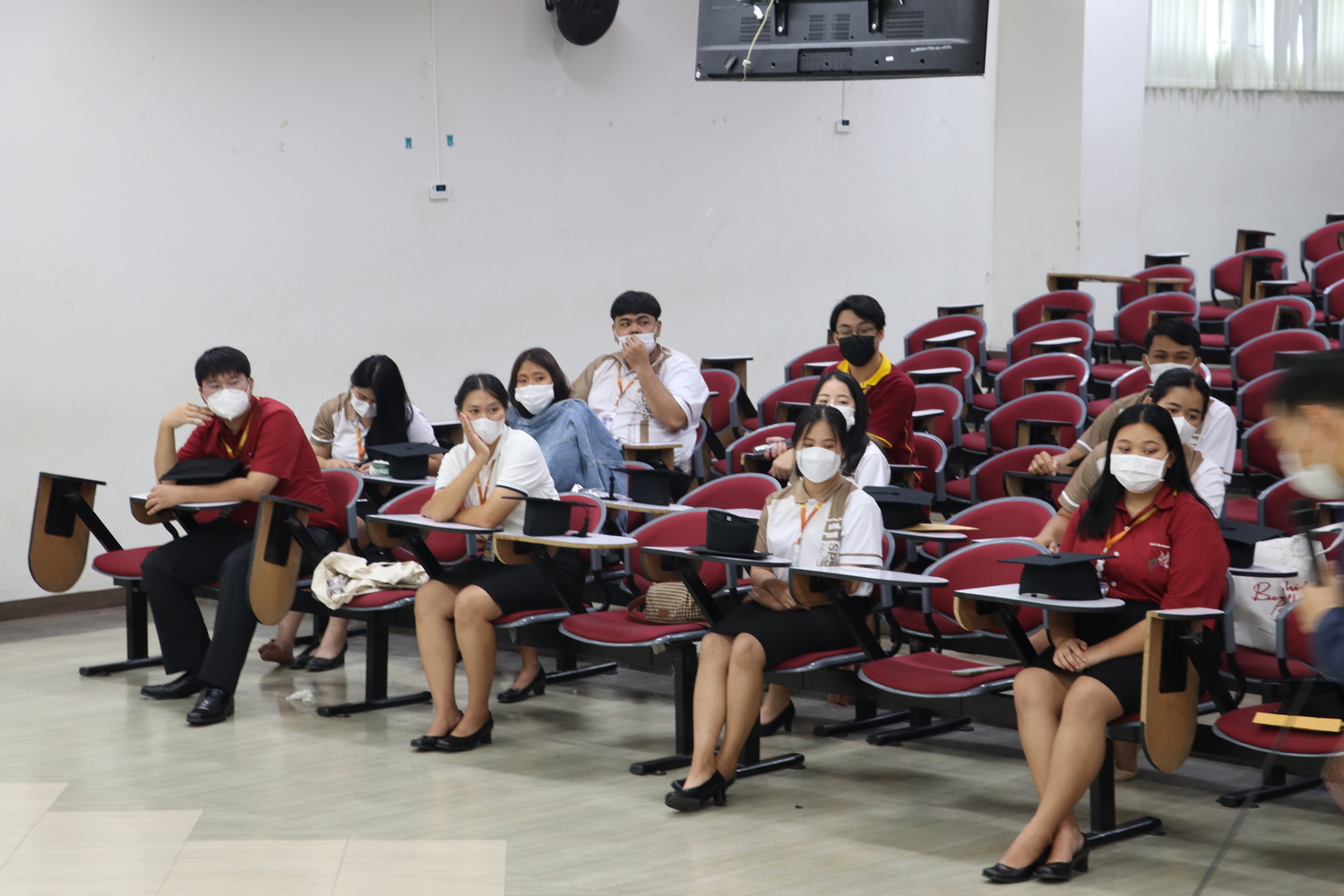 คณะรัฐศาสตร์และสังคมศาสตร์ขอแสดงความยินดีกับบัณฑิต มหาบัณฑิต คณะรัฐศาสตร์และสังคมศาสตร์ในได้เข้าร่วมฝึกซ้อมย่อย ฝึกซ้อมใหญ่และเข้าพิธีรับมอบปริญญาบัตร ปีการศึกษา 2564