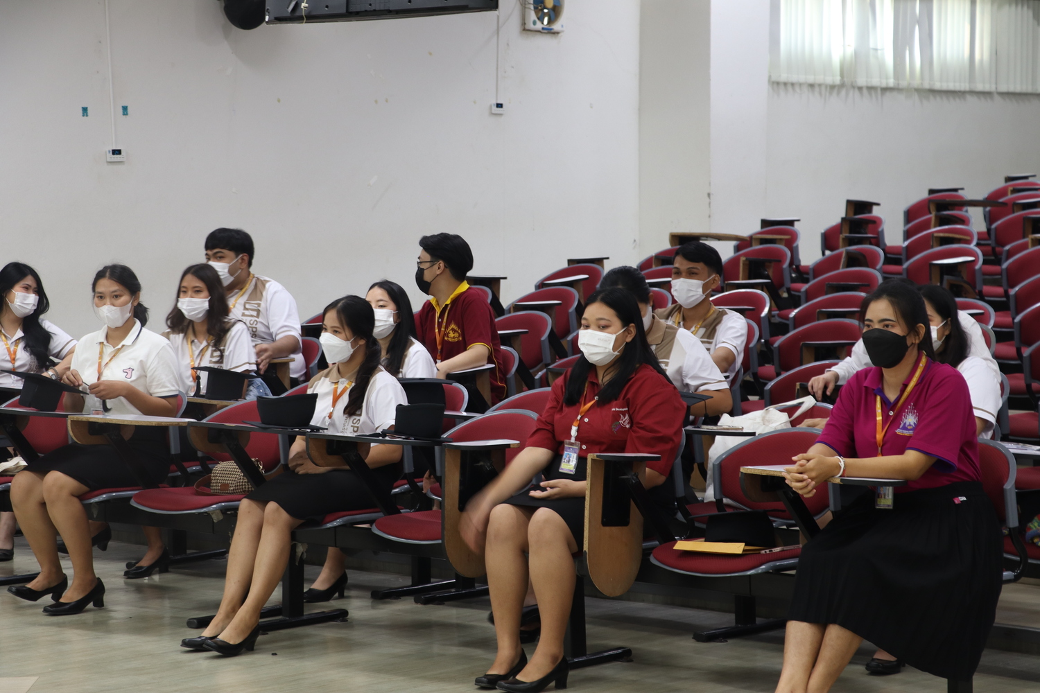 คณะรัฐศาสตร์และสังคมศาสตร์ขอแสดงความยินดีกับบัณฑิต มหาบัณฑิต คณะรัฐศาสตร์และสังคมศาสตร์ในได้เข้าร่วมฝึกซ้อมย่อย ฝึกซ้อมใหญ่และเข้าพิธีรับมอบปริญญาบัตร ปีการศึกษา 2564