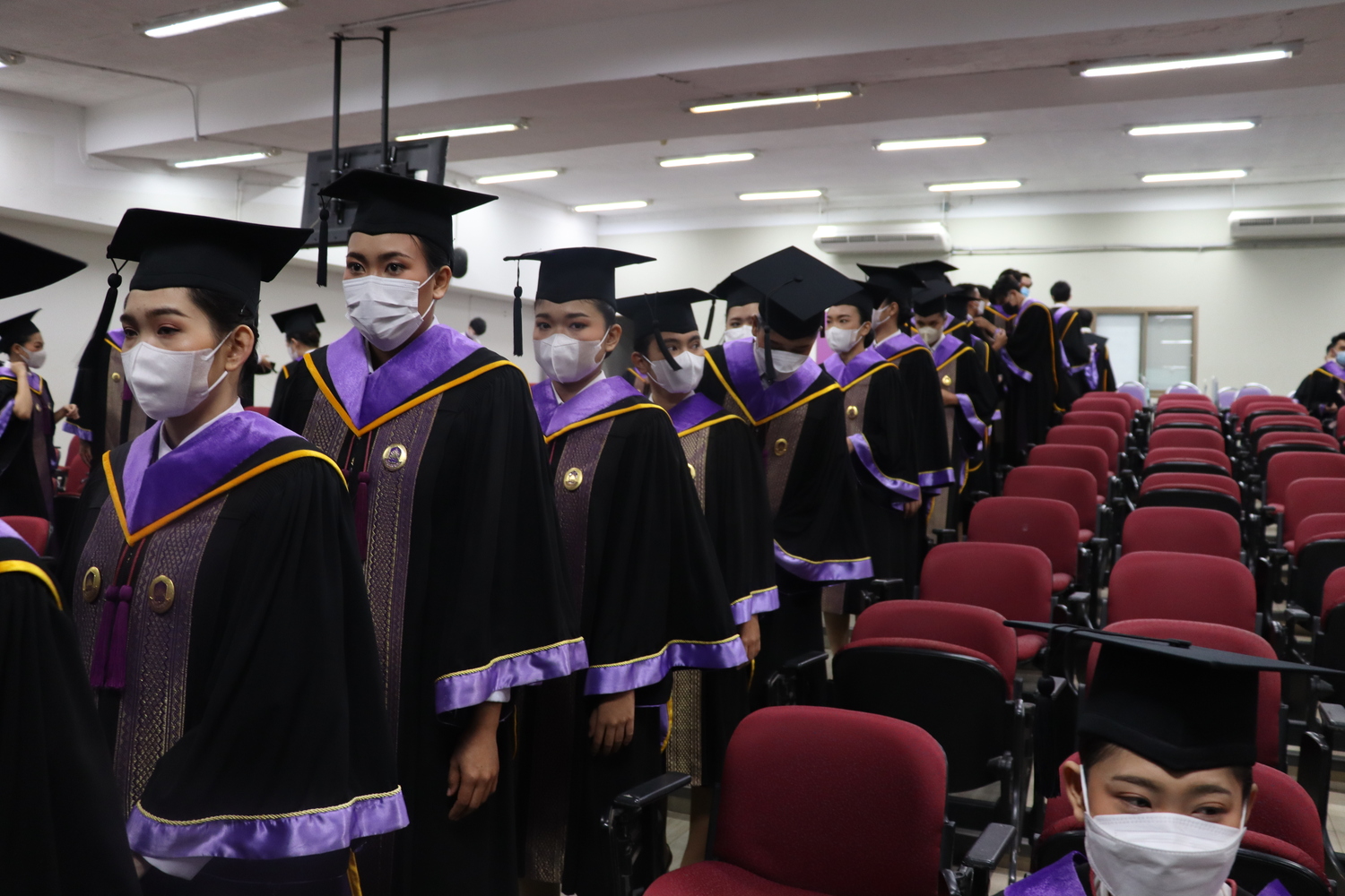 คณะรัฐศาสตร์และสังคมศาสตร์ขอแสดงความยินดีกับบัณฑิต มหาบัณฑิต คณะรัฐศาสตร์และสังคมศาสตร์ในได้เข้าร่วมฝึกซ้อมย่อย ฝึกซ้อมใหญ่และเข้าพิธีรับมอบปริญญาบัตร ปีการศึกษา 2564