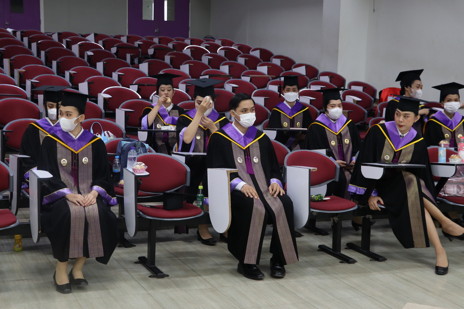 คณะรัฐศาสตร์และสังคมศาสตร์ขอแสดงความยินดีกับบัณฑิต มหาบัณฑิต คณะรัฐศาสตร์และสังคมศาสตร์ในได้เข้าร่วมฝึกซ้อมย่อย ฝึกซ้อมใหญ่และเข้าพิธีรับมอบปริญญาบัตร ปีการศึกษา 2564