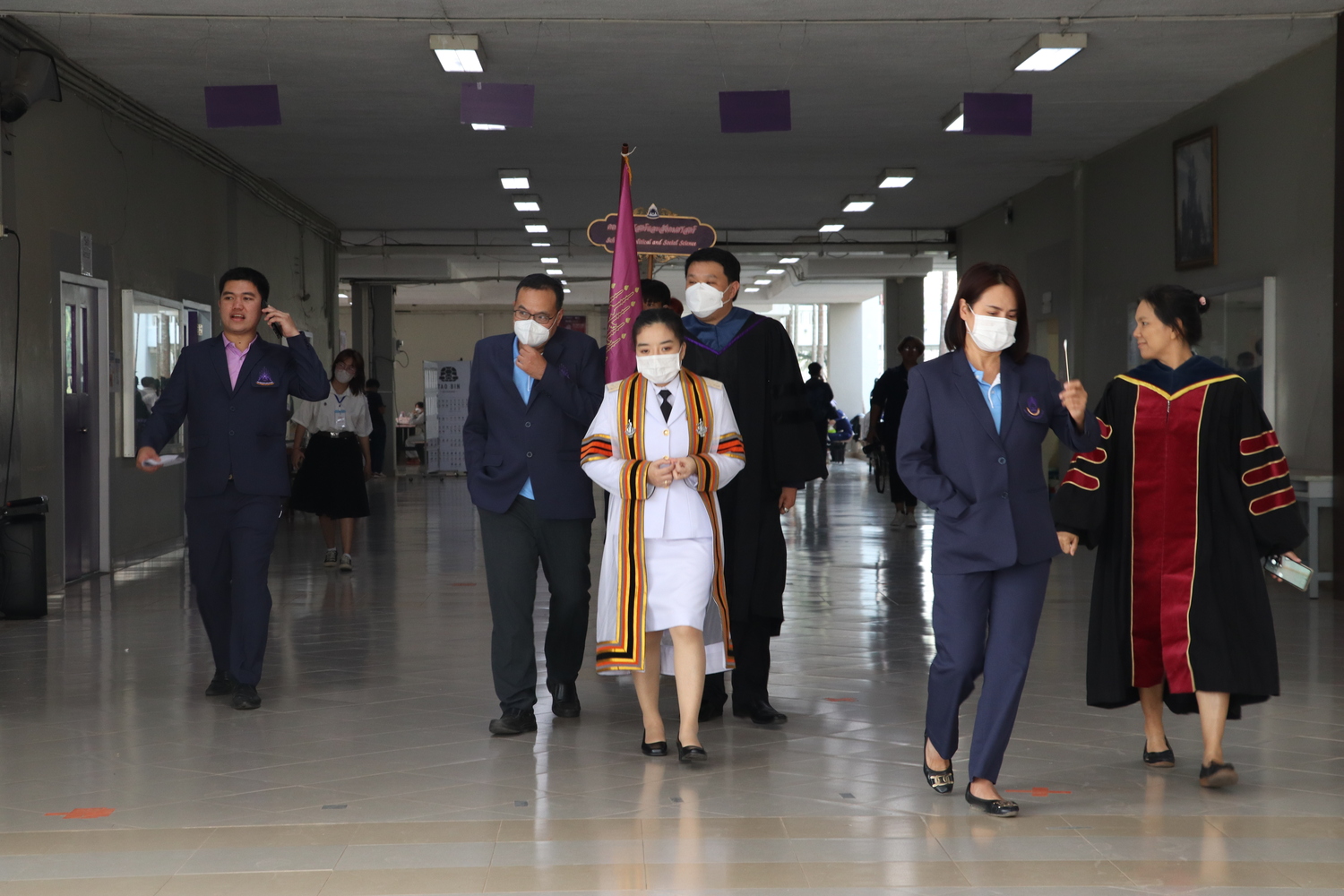 คณะรัฐศาสตร์และสังคมศาสตร์ขอแสดงความยินดีกับบัณฑิต มหาบัณฑิต คณะรัฐศาสตร์และสังคมศาสตร์ในได้เข้าร่วมฝึกซ้อมย่อย ฝึกซ้อมใหญ่และเข้าพิธีรับมอบปริญญาบัตร ปีการศึกษา 2564