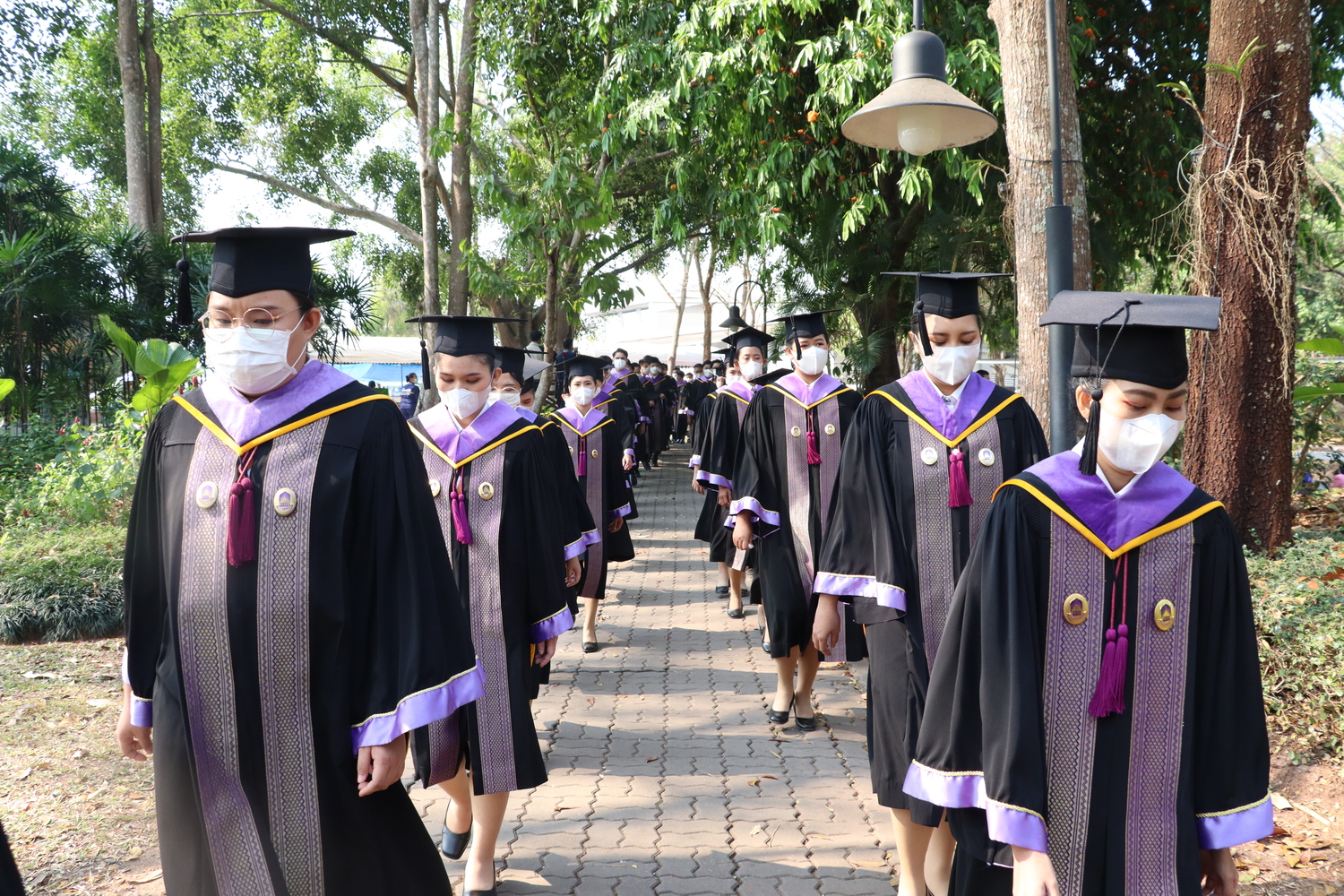 คณะรัฐศาสตร์และสังคมศาสตร์ขอแสดงความยินดีกับบัณฑิต มหาบัณฑิต คณะรัฐศาสตร์และสังคมศาสตร์ในได้เข้าร่วมฝึกซ้อมย่อย ฝึกซ้อมใหญ่และเข้าพิธีรับมอบปริญญาบัตร ปีการศึกษา 2564