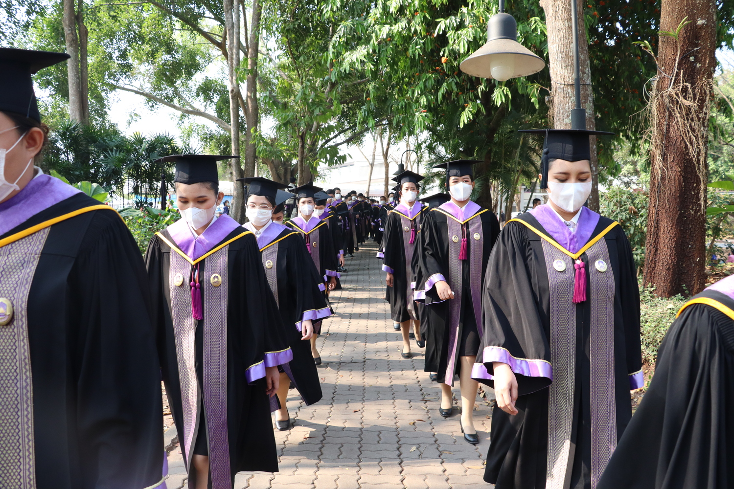 คณะรัฐศาสตร์และสังคมศาสตร์ขอแสดงความยินดีกับบัณฑิต มหาบัณฑิต คณะรัฐศาสตร์และสังคมศาสตร์ในได้เข้าร่วมฝึกซ้อมย่อย ฝึกซ้อมใหญ่และเข้าพิธีรับมอบปริญญาบัตร ปีการศึกษา 2564