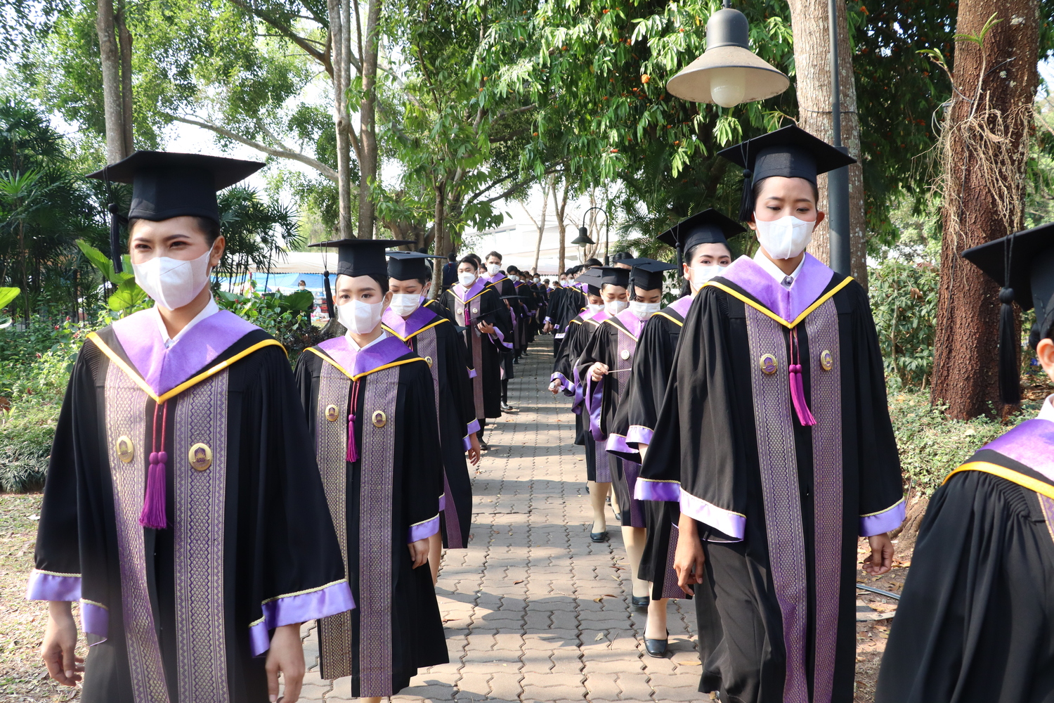 คณะรัฐศาสตร์และสังคมศาสตร์ขอแสดงความยินดีกับบัณฑิต มหาบัณฑิต คณะรัฐศาสตร์และสังคมศาสตร์ในได้เข้าร่วมฝึกซ้อมย่อย ฝึกซ้อมใหญ่และเข้าพิธีรับมอบปริญญาบัตร ปีการศึกษา 2564