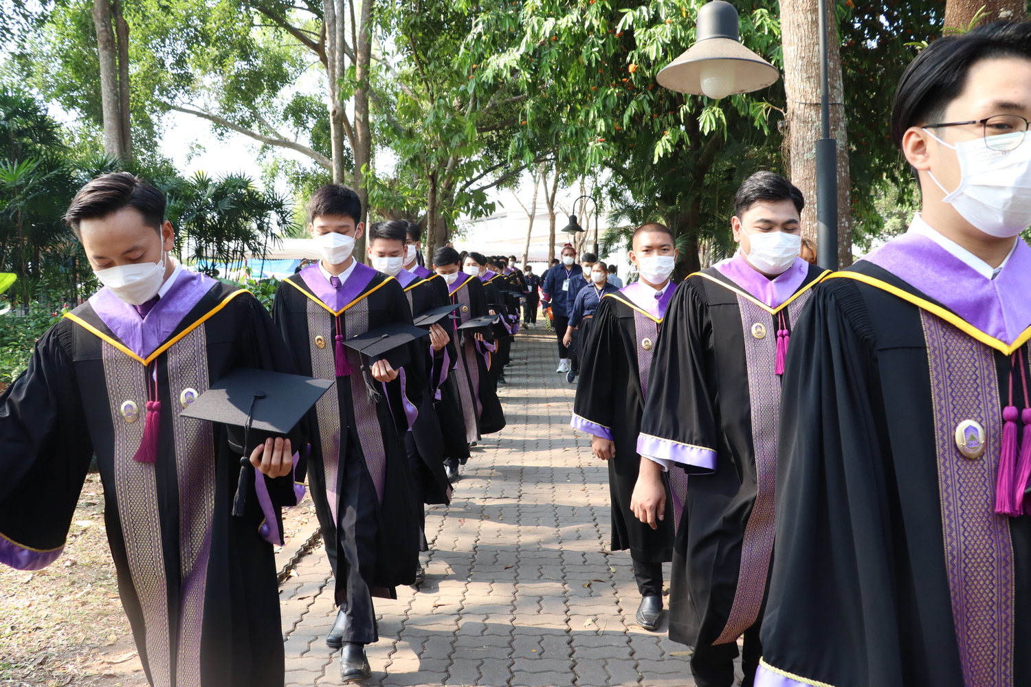 คณะรัฐศาสตร์และสังคมศาสตร์ขอแสดงความยินดีกับบัณฑิต มหาบัณฑิต คณะรัฐศาสตร์และสังคมศาสตร์ในได้เข้าร่วมฝึกซ้อมย่อย ฝึกซ้อมใหญ่และเข้าพิธีรับมอบปริญญาบัตร ปีการศึกษา 2564