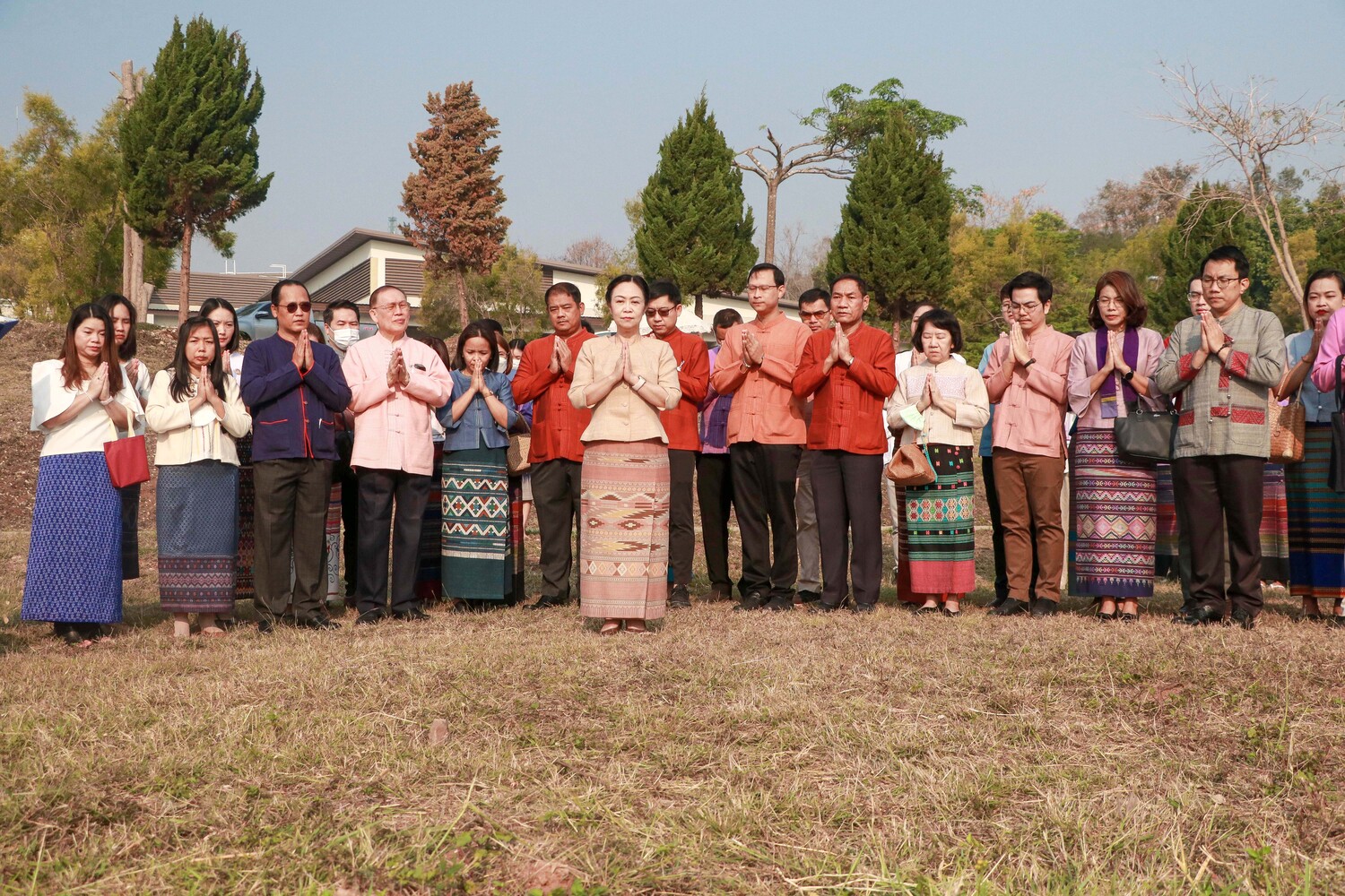 พิธีตักน้ำและเจริญพุทธมนต์น้ำสรงพระธาตุจอมทอง ภายใต้โครงการประเพณีแห่ผ้าห่มพระธาตุจอมทอง ประจำปี 2566