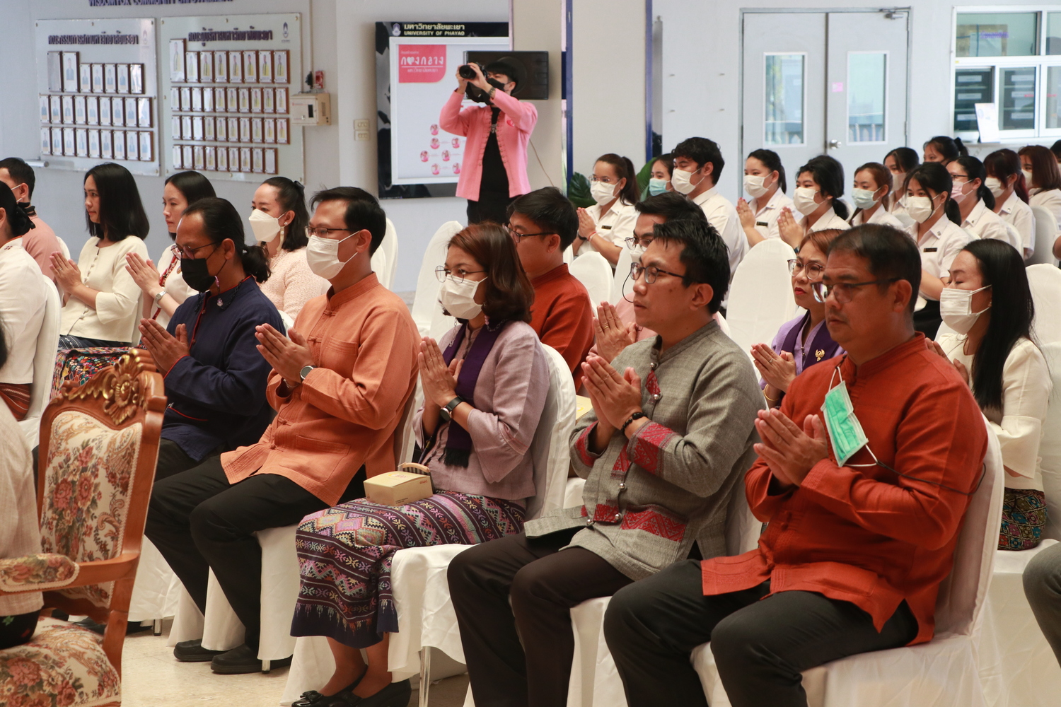 พิธีตักน้ำและเจริญพุทธมนต์น้ำสรงพระธาตุจอมทอง ภายใต้โครงการประเพณีแห่ผ้าห่มพระธาตุจอมทอง ประจำปี 2566