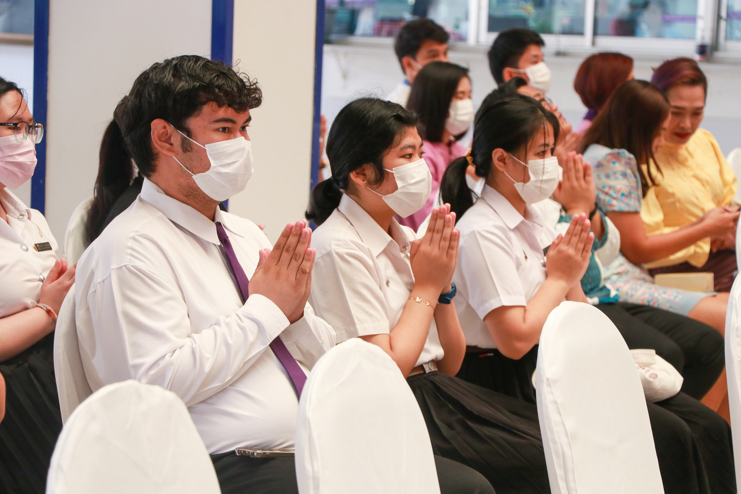 พิธีตักน้ำและเจริญพุทธมนต์น้ำสรงพระธาตุจอมทอง ภายใต้โครงการประเพณีแห่ผ้าห่มพระธาตุจอมทอง ประจำปี 2566