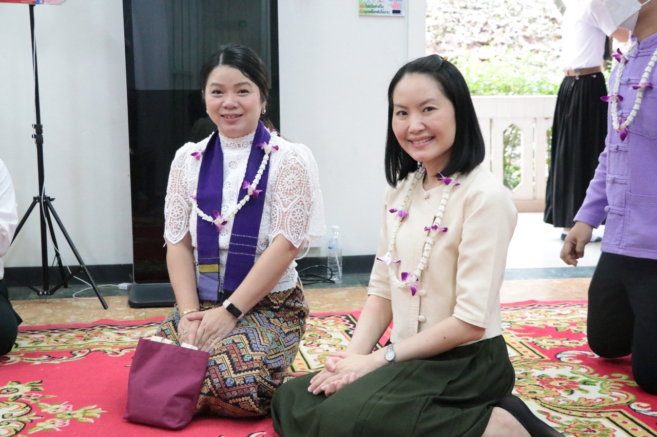 คณะรัฐศาสตร์และสังคมศาสตร์เข้าร่วมพิธีทำบุญวิทยาลัยการศึกษาและกิจกรรมประเพณีสงกรานต์รดน้ำดำหัวผู้บริหารและผู้อาวุโส ประจำปี 2566