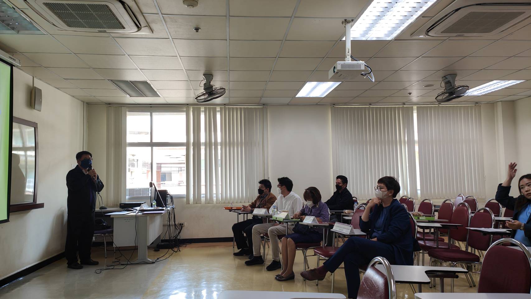 คณะรัฐศาสตร์และสังคมศาสตร์จัดโครงการประชุมวิชาการบัณฑิตศึกษา ครั้งที่ 9