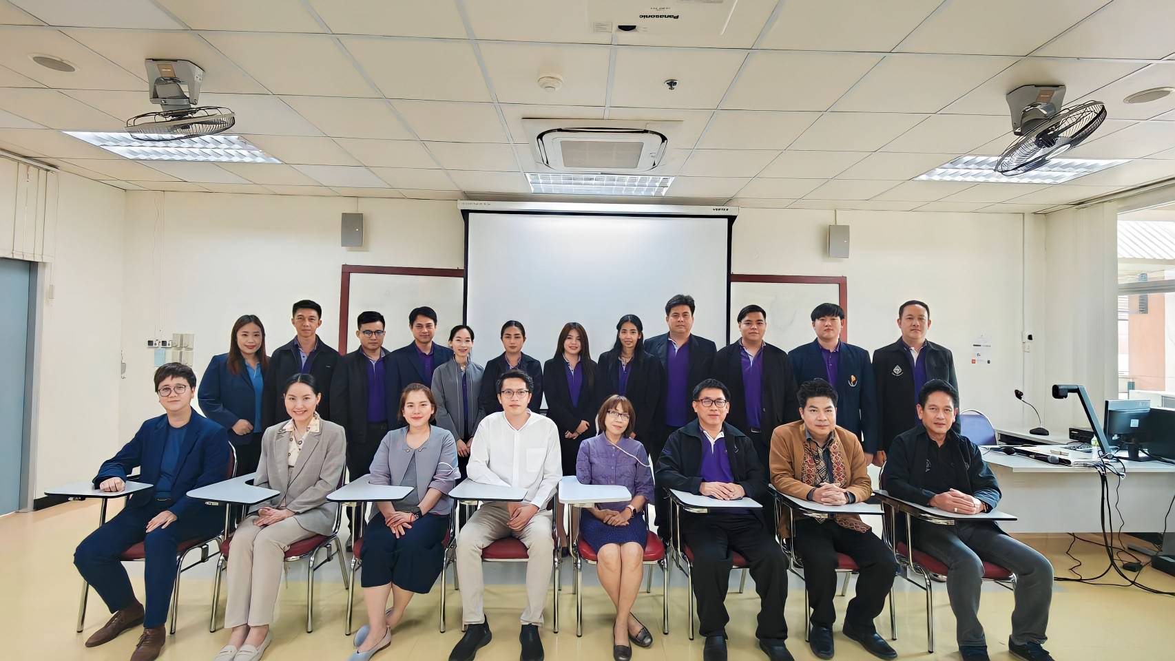 คณะรัฐศาสตร์และสังคมศาสตร์จัดโครงการประชุมวิชาการบัณฑิตศึกษา ครั้งที่ 9