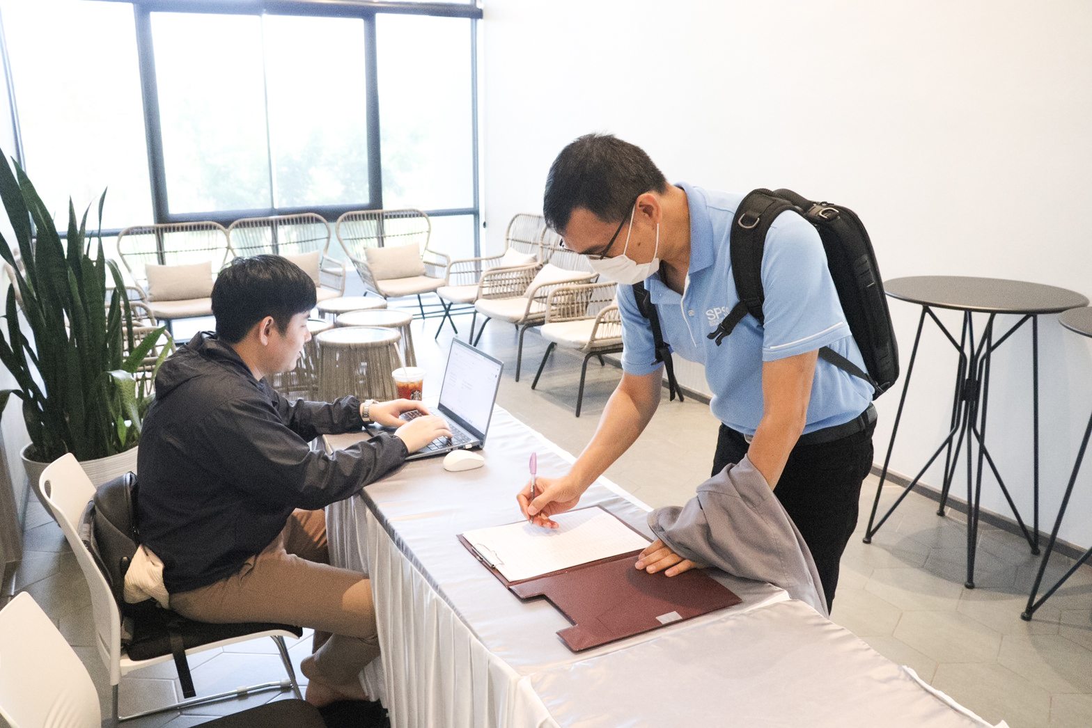 คณะรัฐศาสตร์และสังคมศาสตร์จัดโครงการประชุมบุคลากรคณะรัฐศาสตร์และสังคมศาสตร์ ครั้งที่ 2 ประจำปีงบประมาณ พ.ศ.2566 ณ โรงแรม M2 Waterside อำเภอเมือง จังหวัดพะเยา