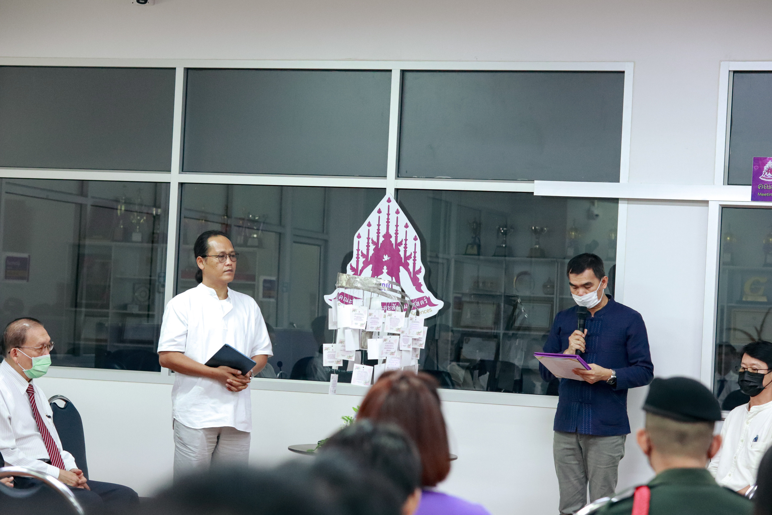 คณะรัฐศาสตร์และสังคมศาสตร์ มหาวิทยาลัยพะเยา ร่วมแรงกายและผสานแรงใจจัดโครงการทำบุญแนวใหม่ที่สื่อถึงความหลากหลายทางวัฒนธรรม