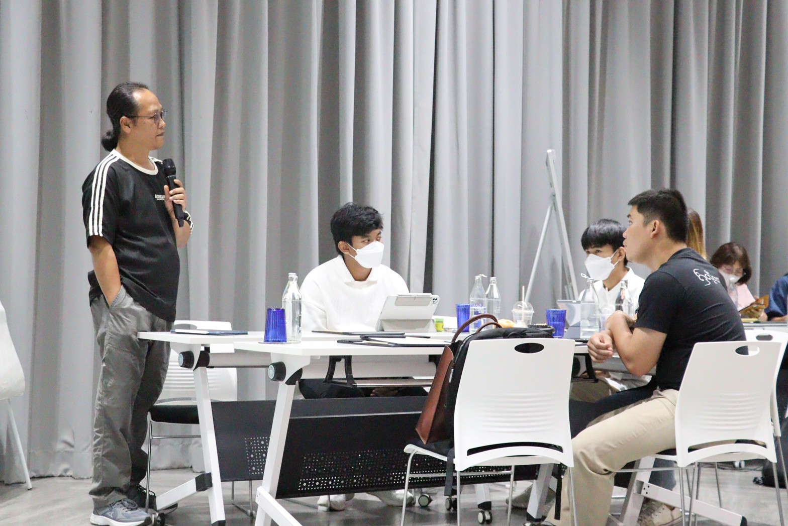 คณะรัฐศาสตร์และสังคมศาสตร์จัดโครงการวิเคราะห์ ทบทวนแผนยุทธศาสตร์การพัฒนาคณะและจัดทำแผนปฏิบัติการประจำปี 2567 ณ M2 Hotel Waterside จังหวัดพะเยา