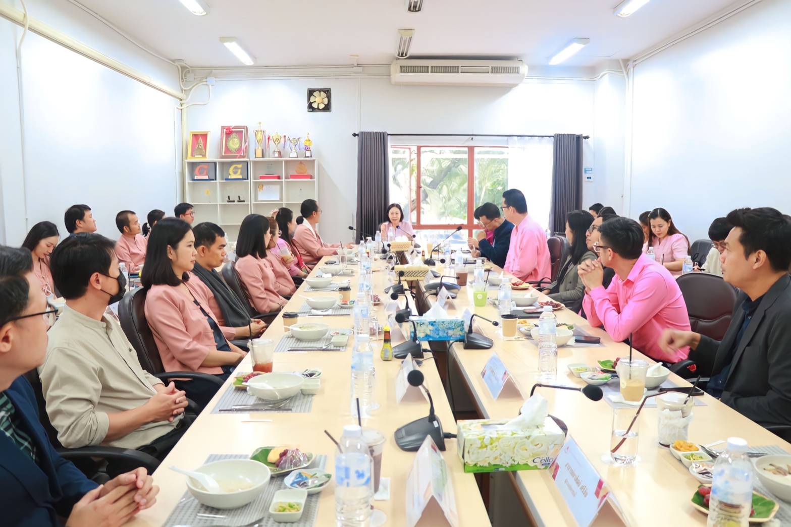 คณะรัฐศาสตร์และสังคมศาสตร์จัดกิจกรรมสภากาแฟสัญจร ประจำปี พ.ศ. 2566