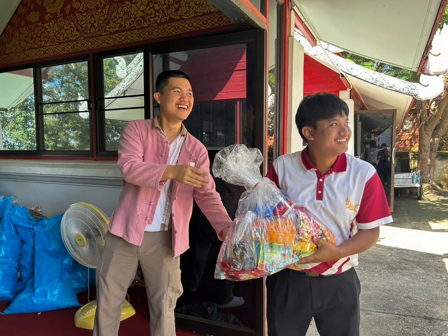 คณะรัฐศาสตร์และสังคมศาสตร์ มหาวิทยาลัยพะเยา ร่วมสืบสานประเพณีตานต๊อด ประจำปี 2567