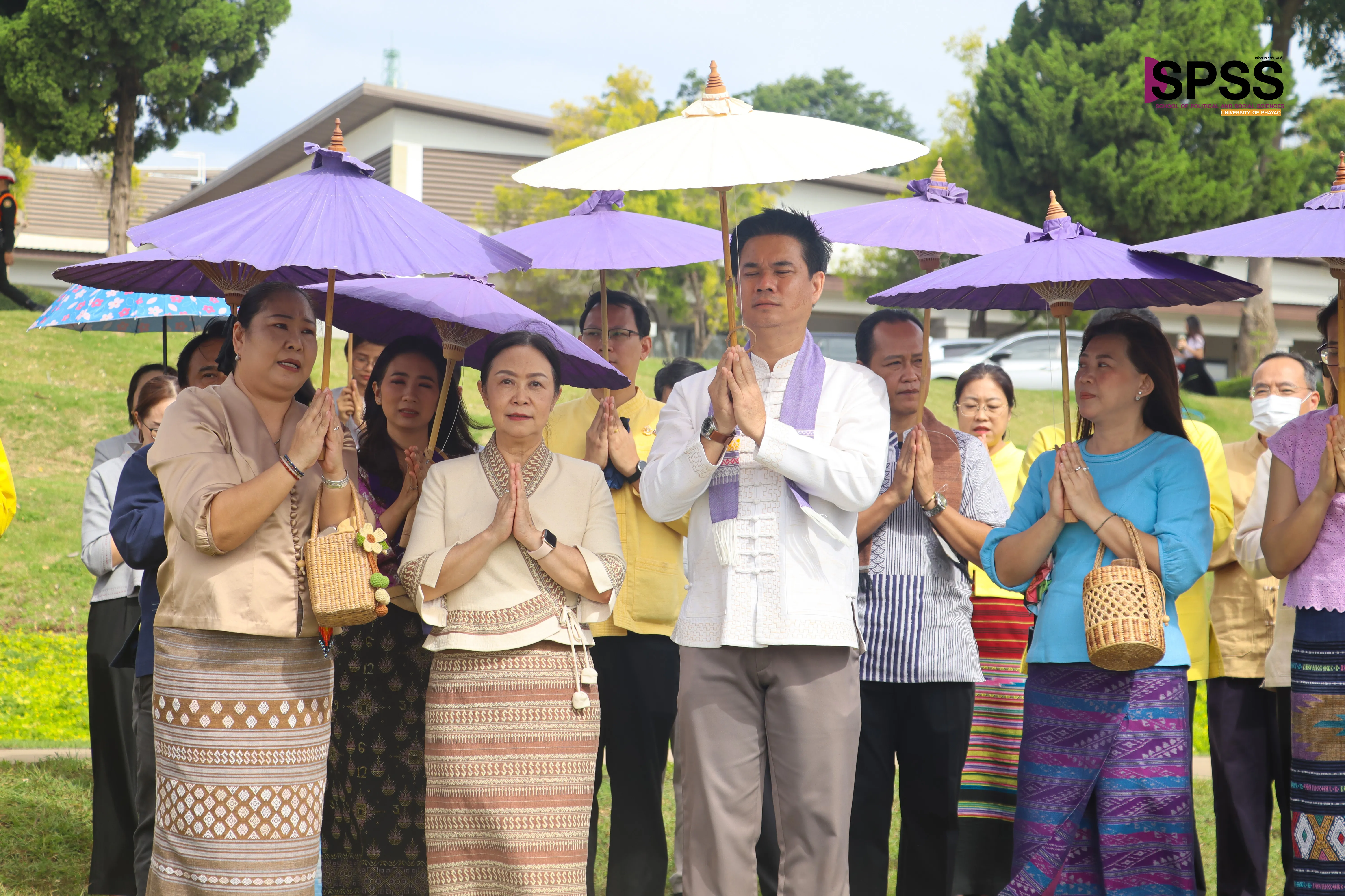 10 ปีแห่งศรัทธา จัดพิธีสักการะพระบรมสารีริกธาตุ พิธีตักน้ำและเจริญพระพุทธมนต์น้ำสรงพระธาตุจอมทอง