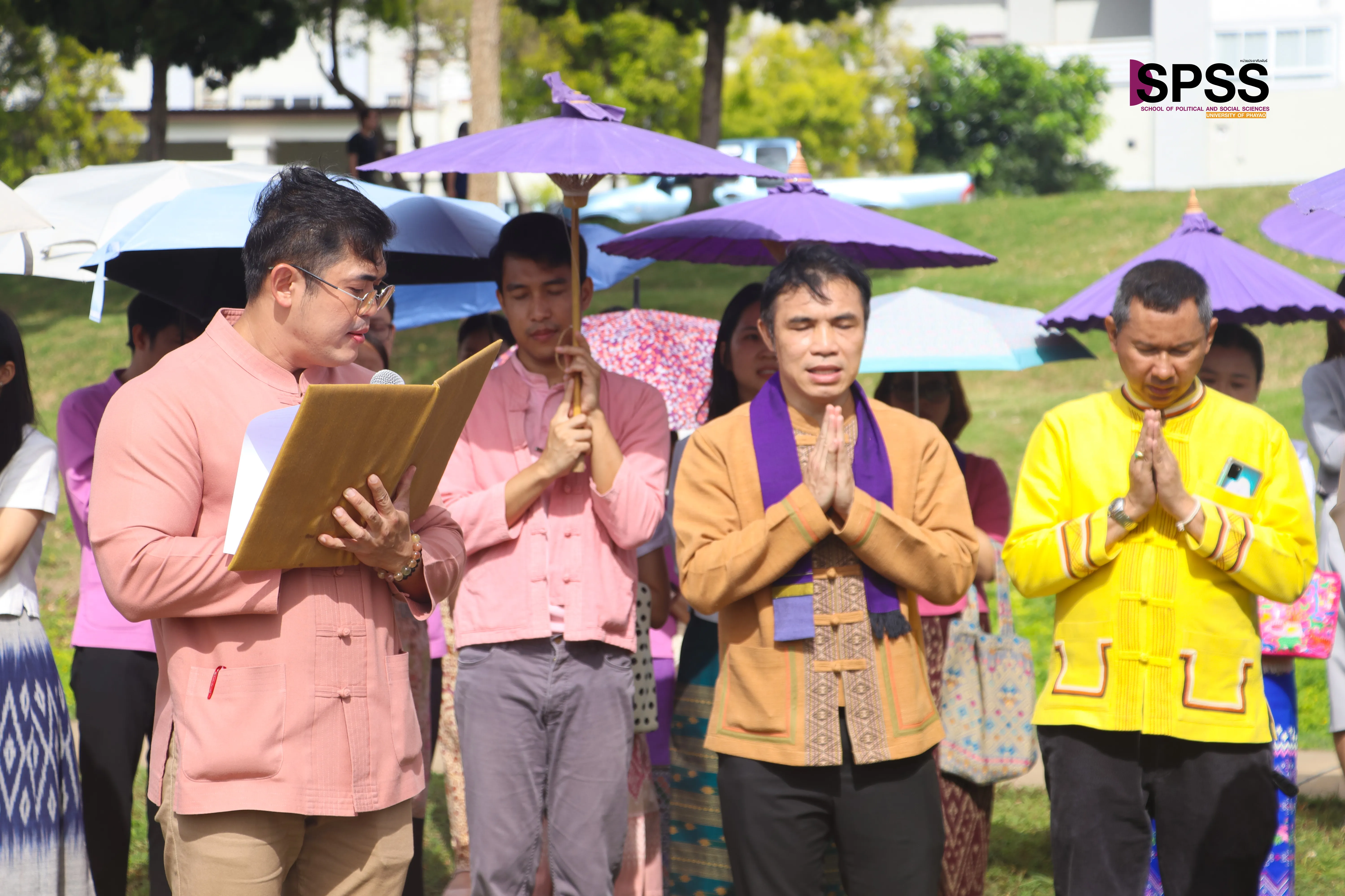 10 ปีแห่งศรัทธา จัดพิธีสักการะพระบรมสารีริกธาตุ พิธีตักน้ำและเจริญพระพุทธมนต์น้ำสรงพระธาตุจอมทอง